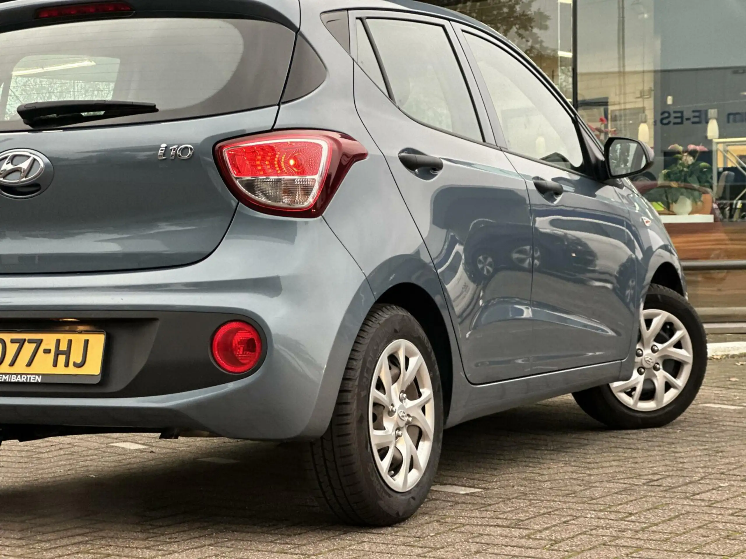 Hyundai - i10