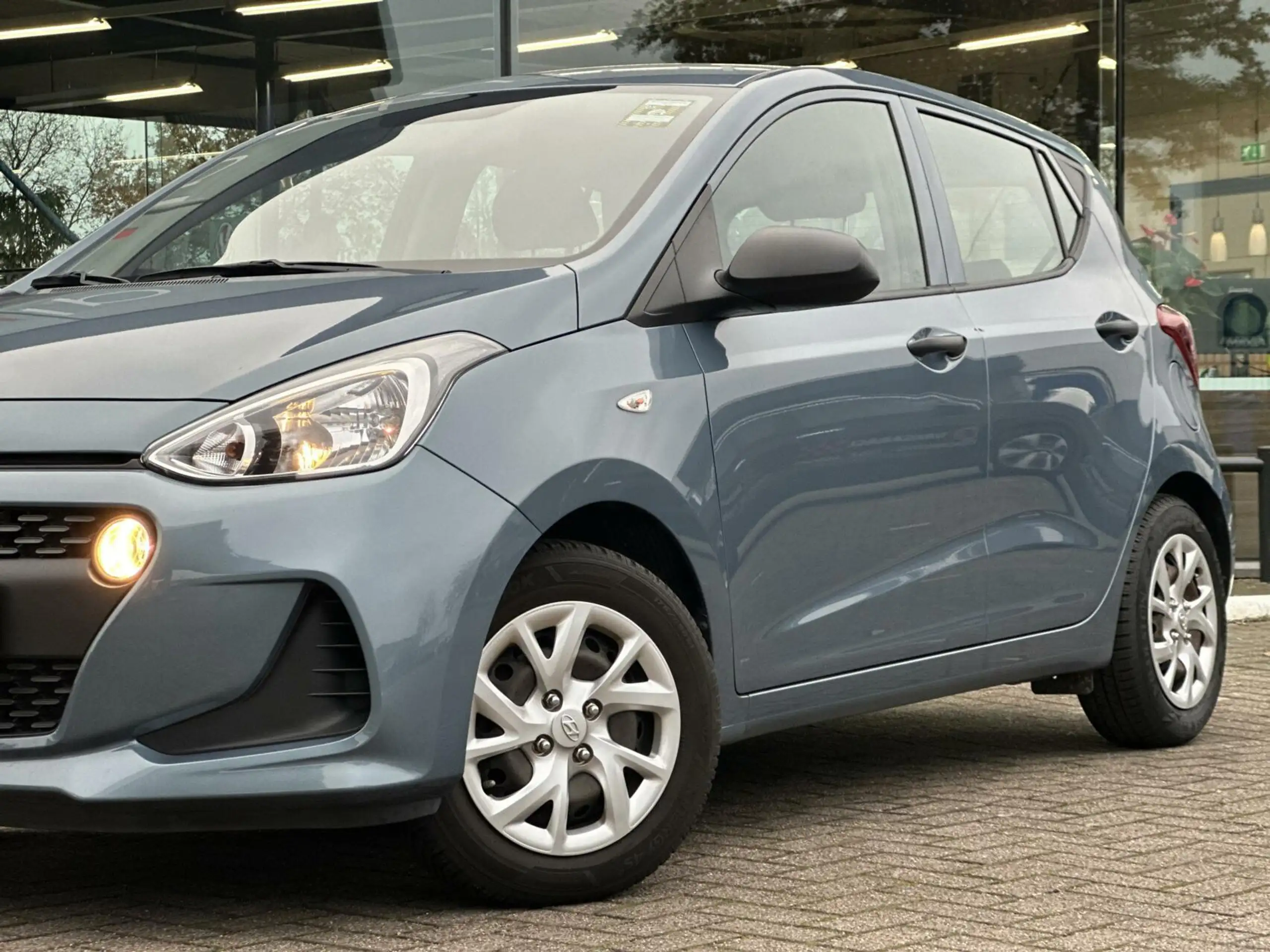 Hyundai - i10