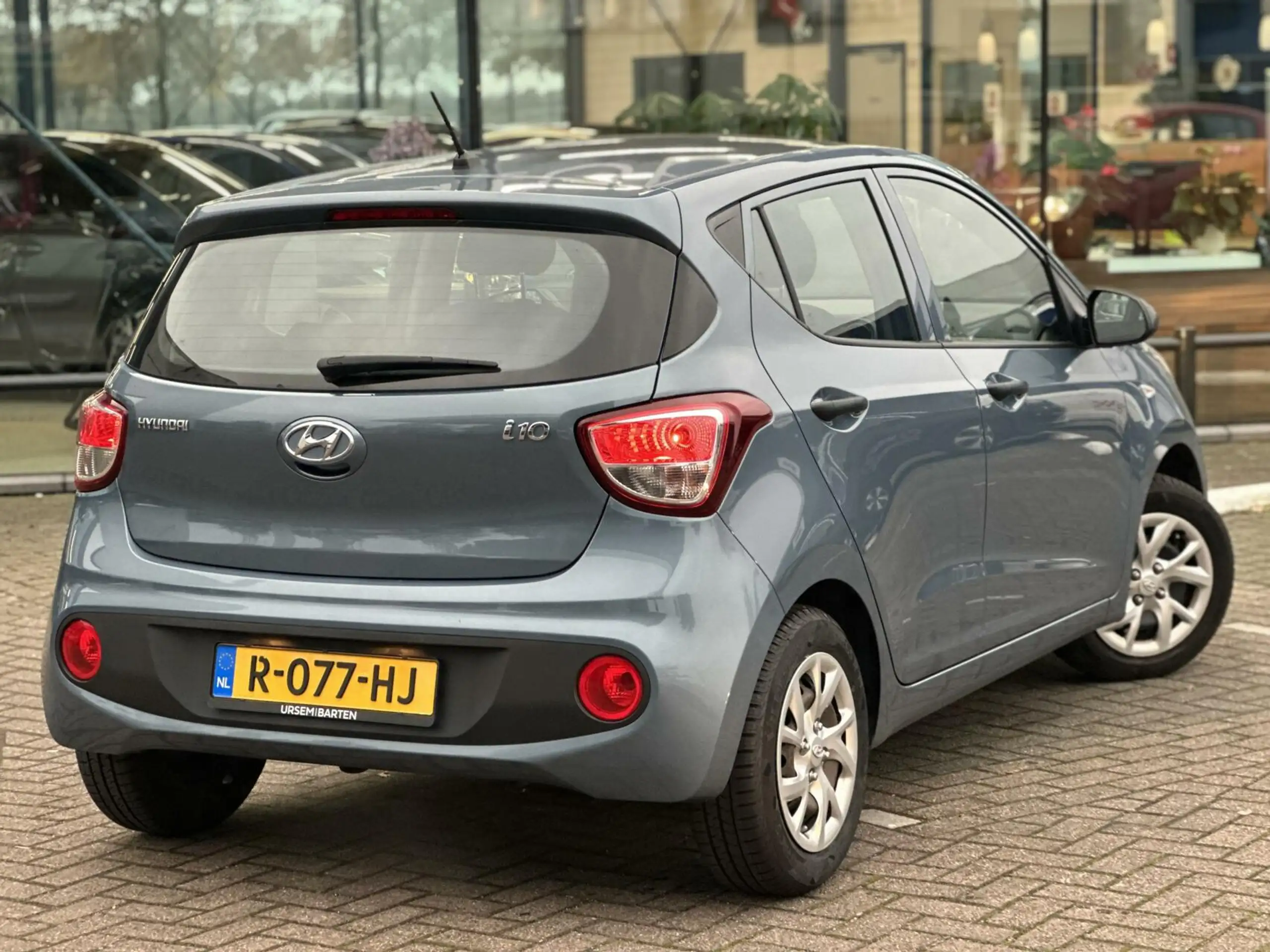 Hyundai - i10