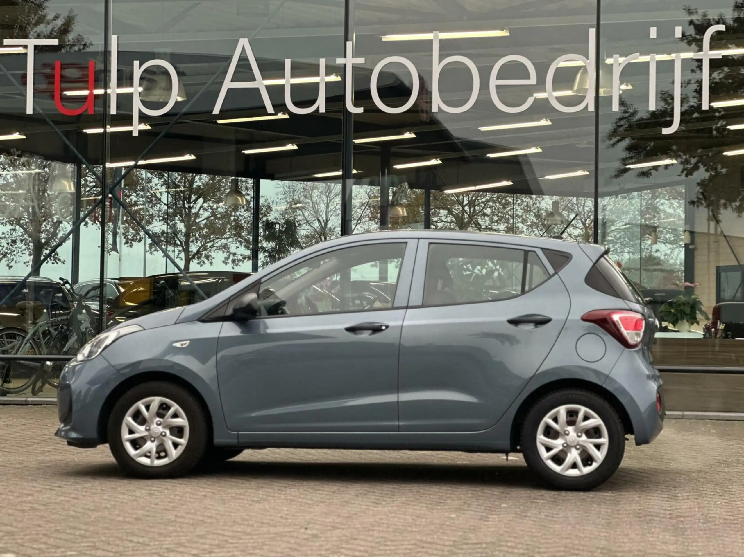 Hyundai - i10