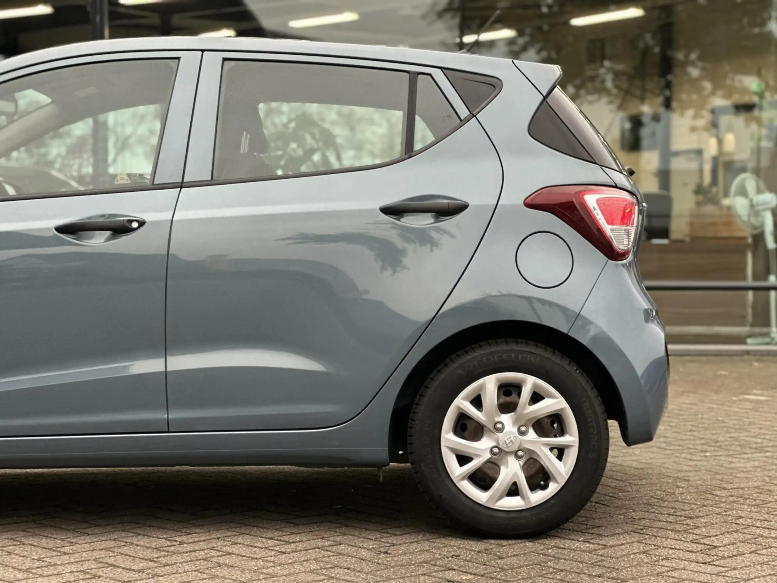 Hyundai - i10