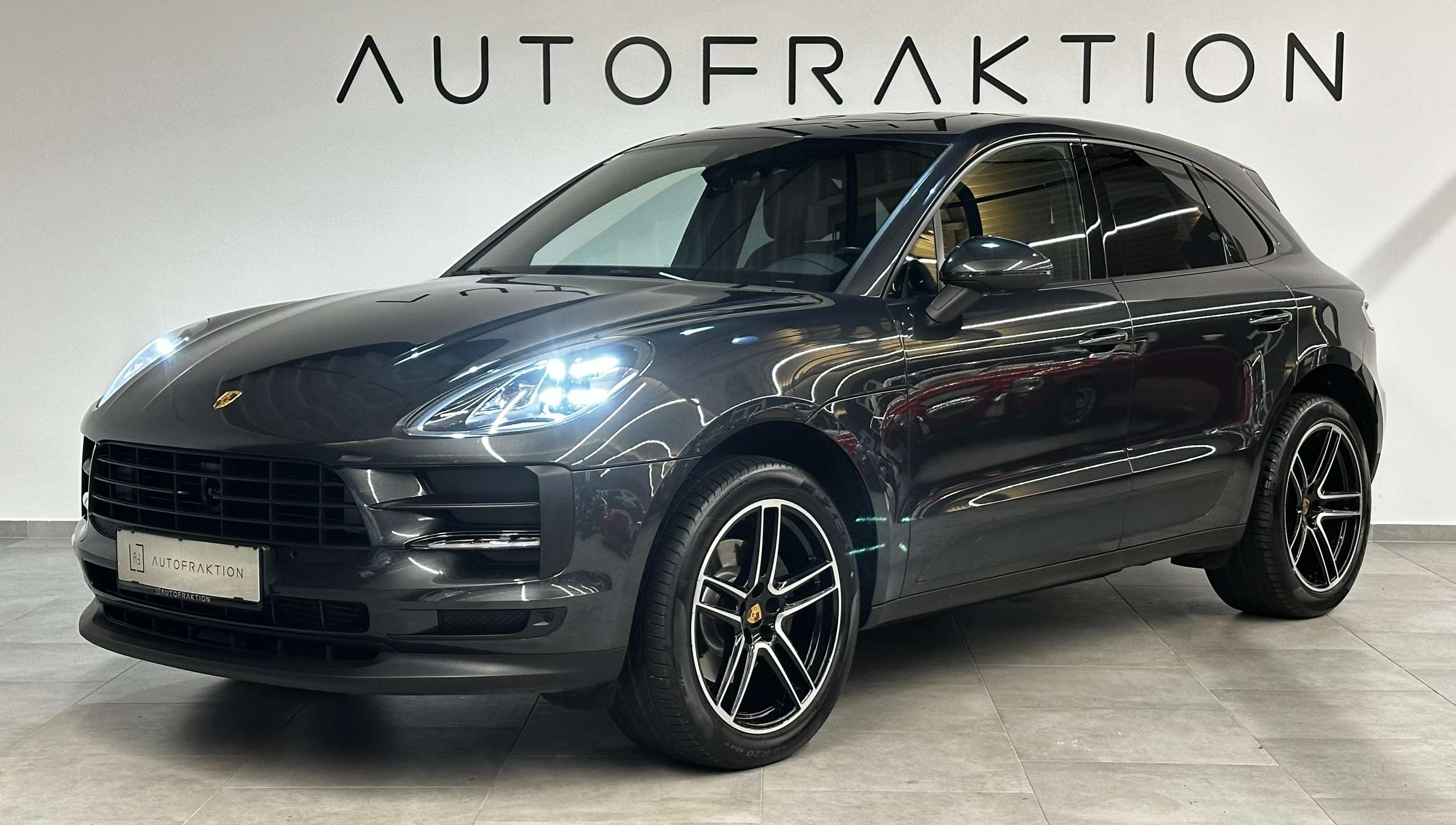 Porsche - Macan