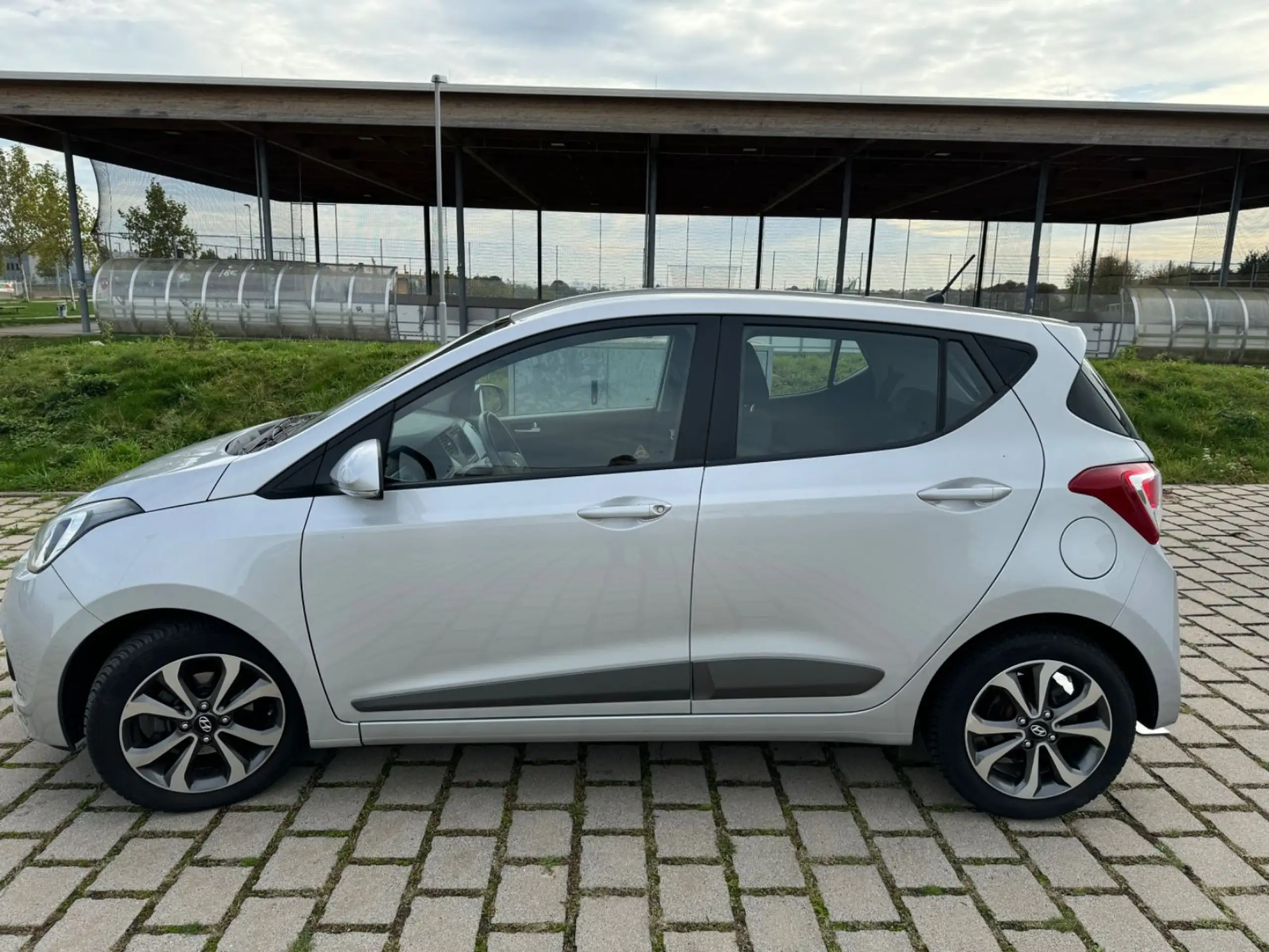 Hyundai - i10