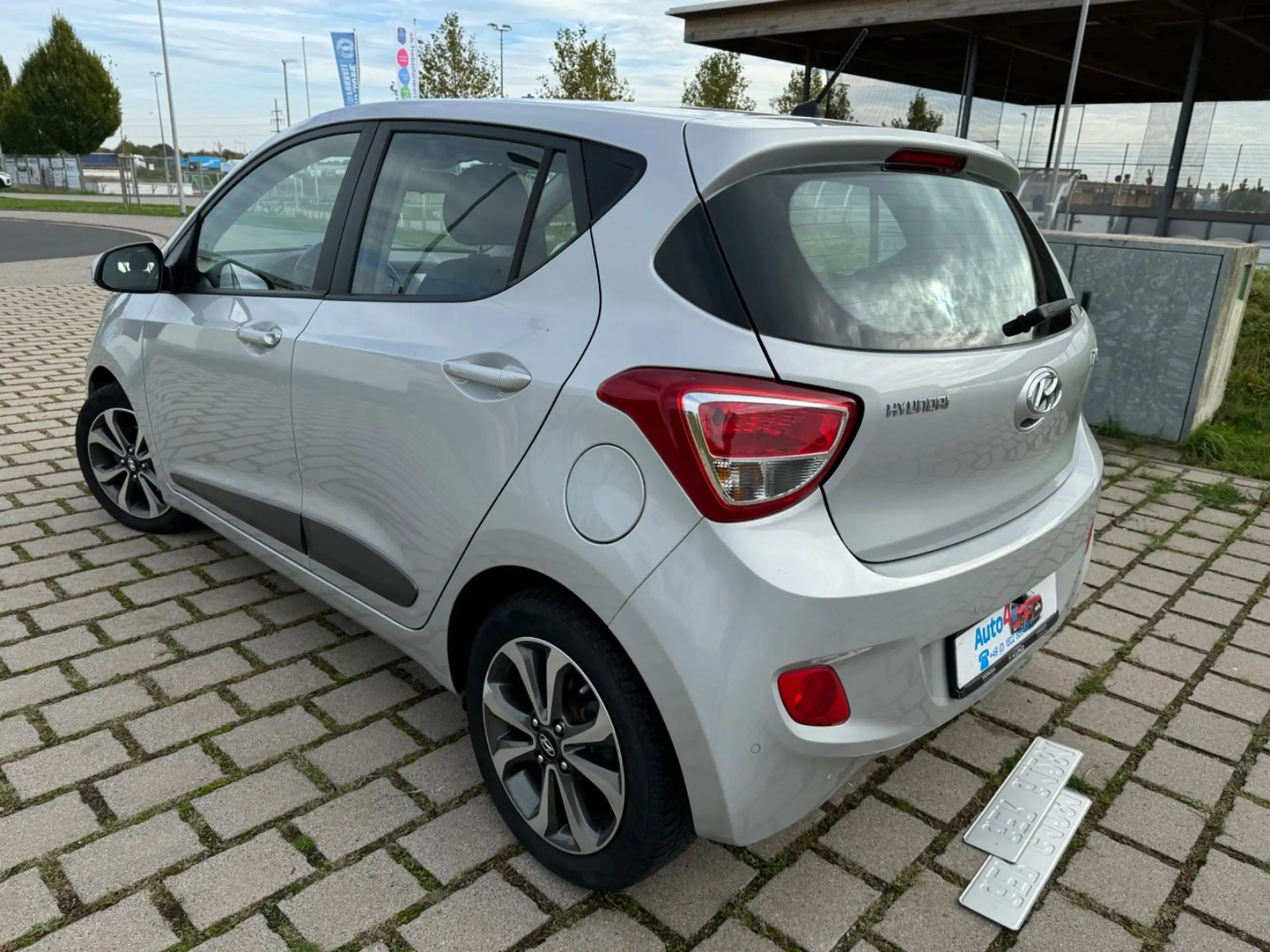 Hyundai - i10