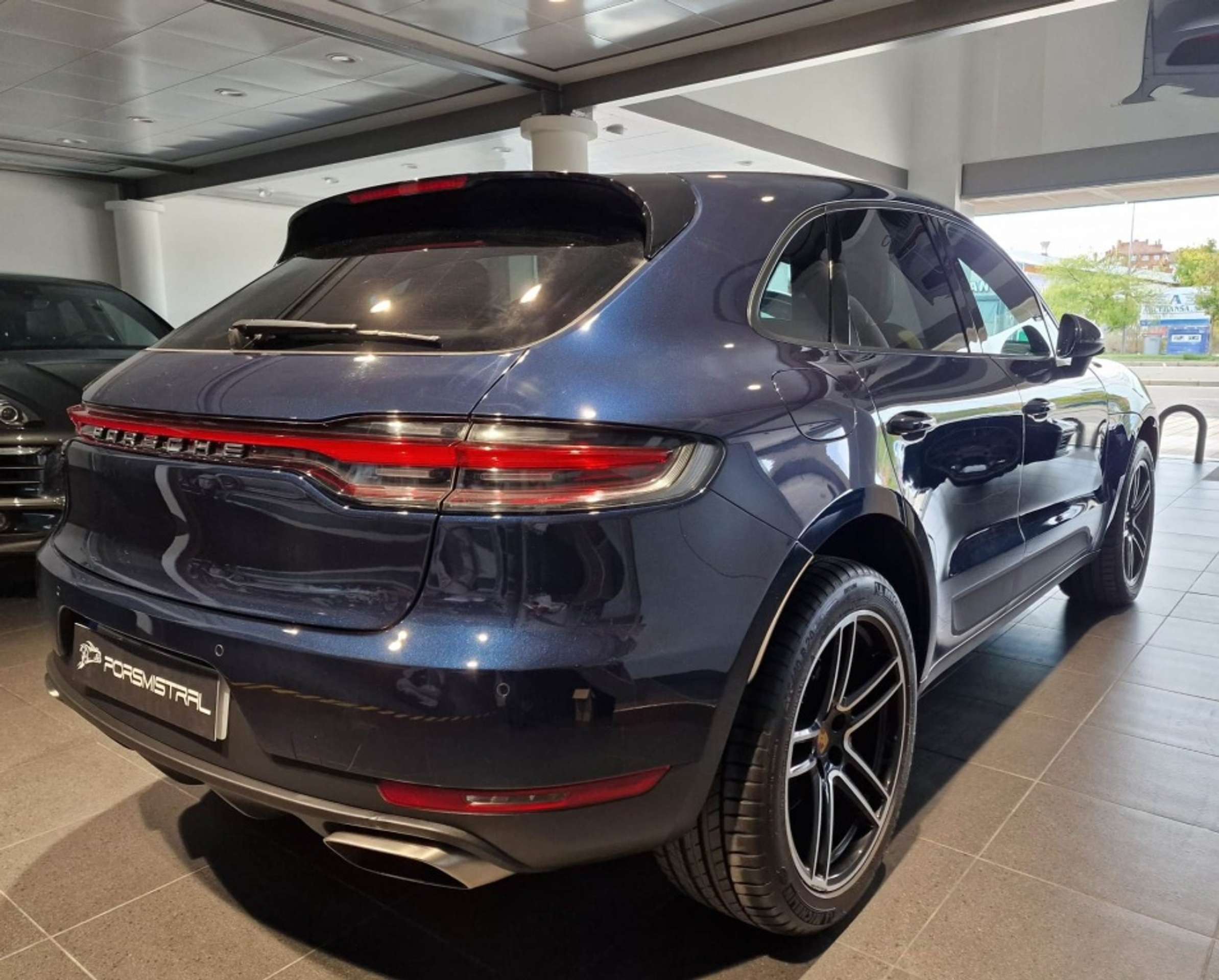 Porsche - Macan