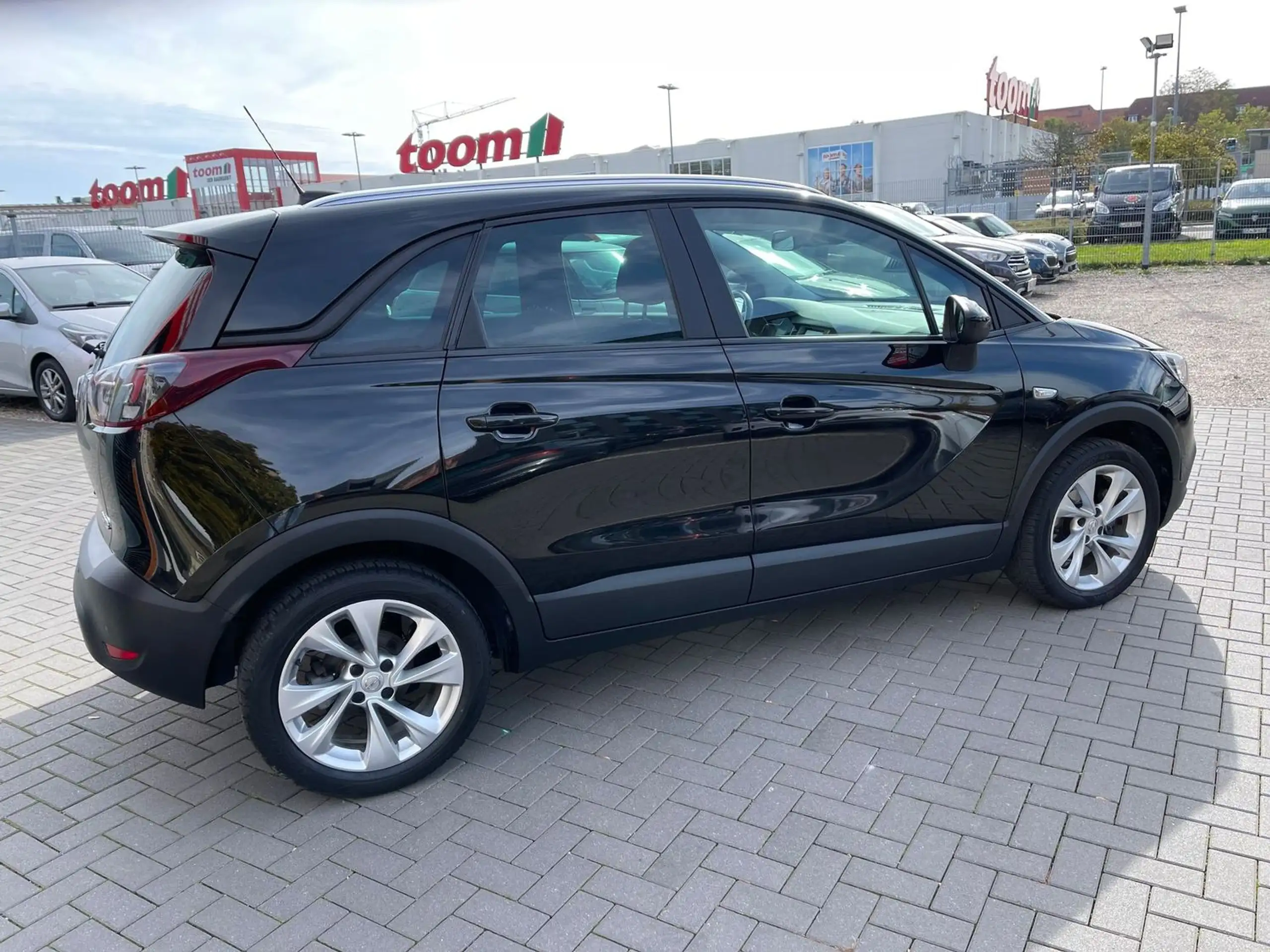 Opel - Crossland X