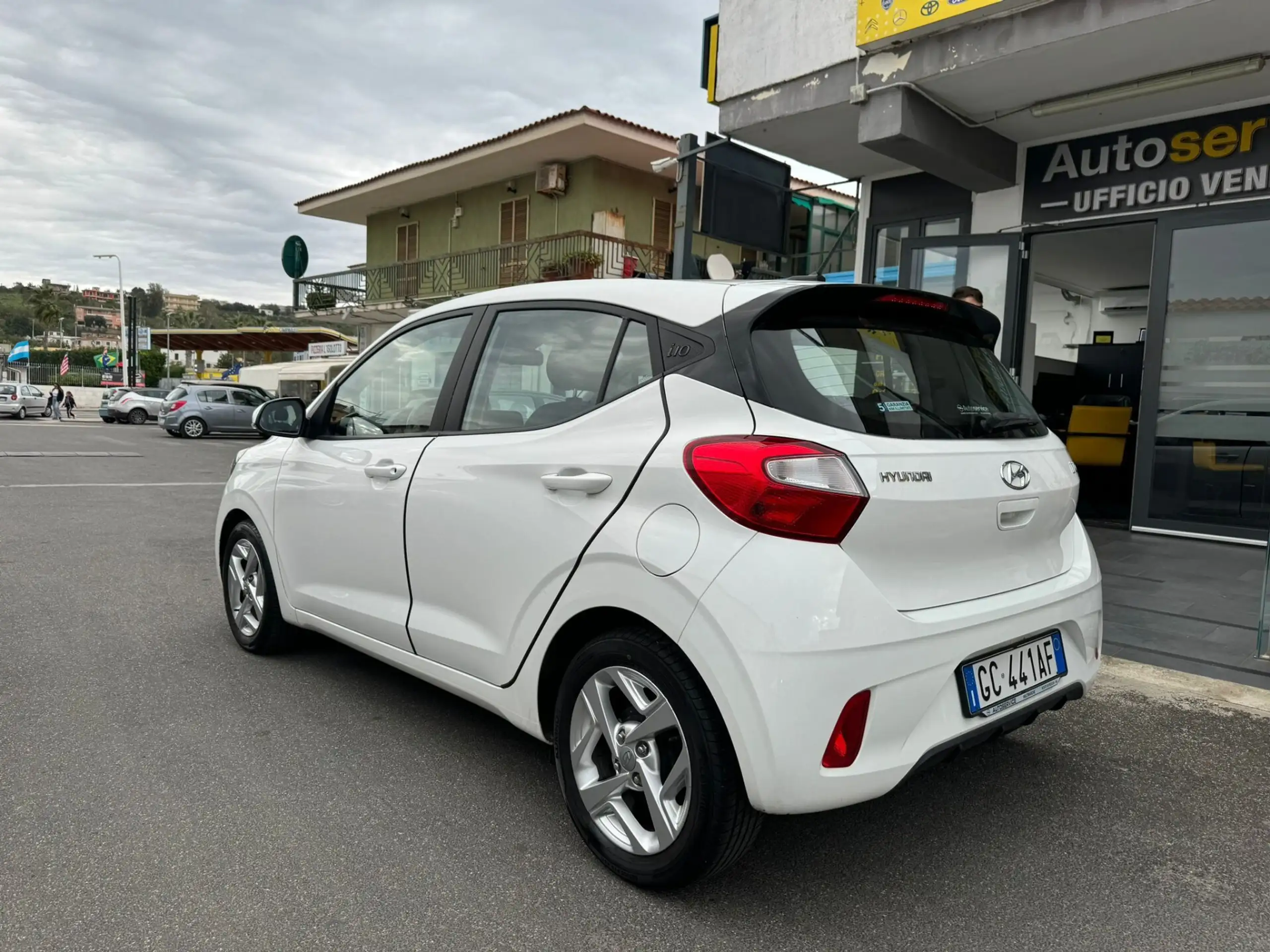 Hyundai - i10