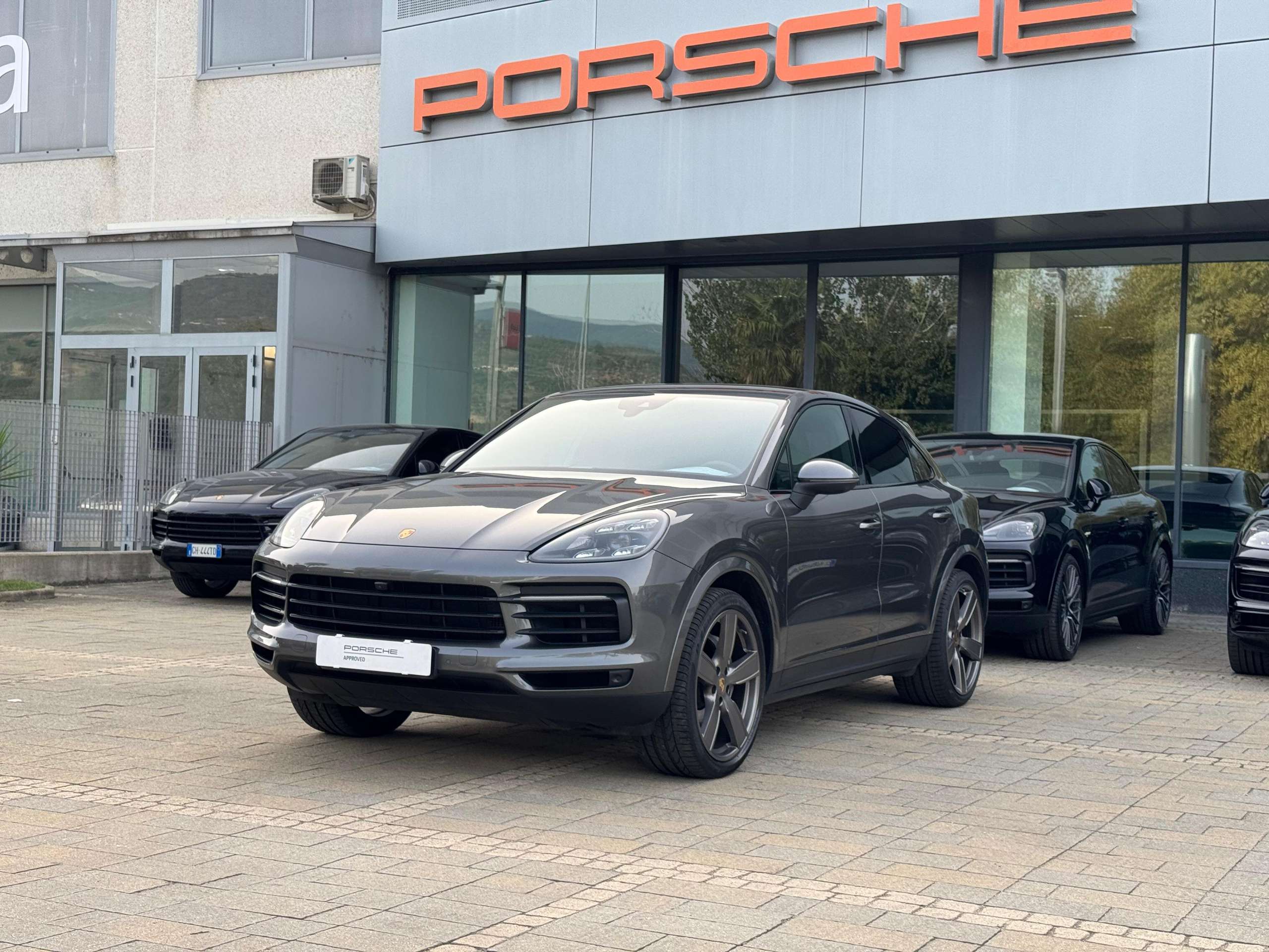 Porsche - Cayenne