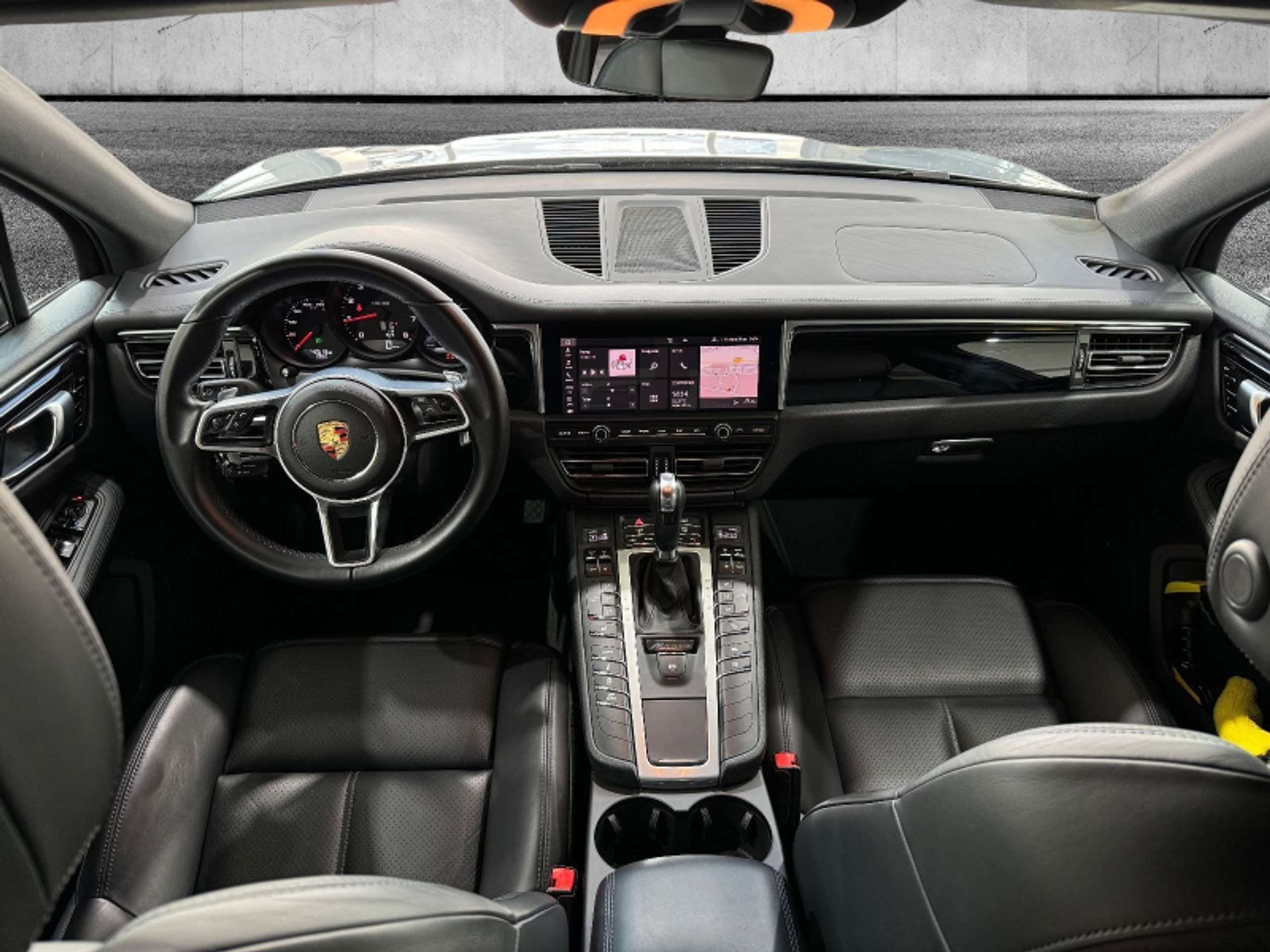 Porsche - Macan