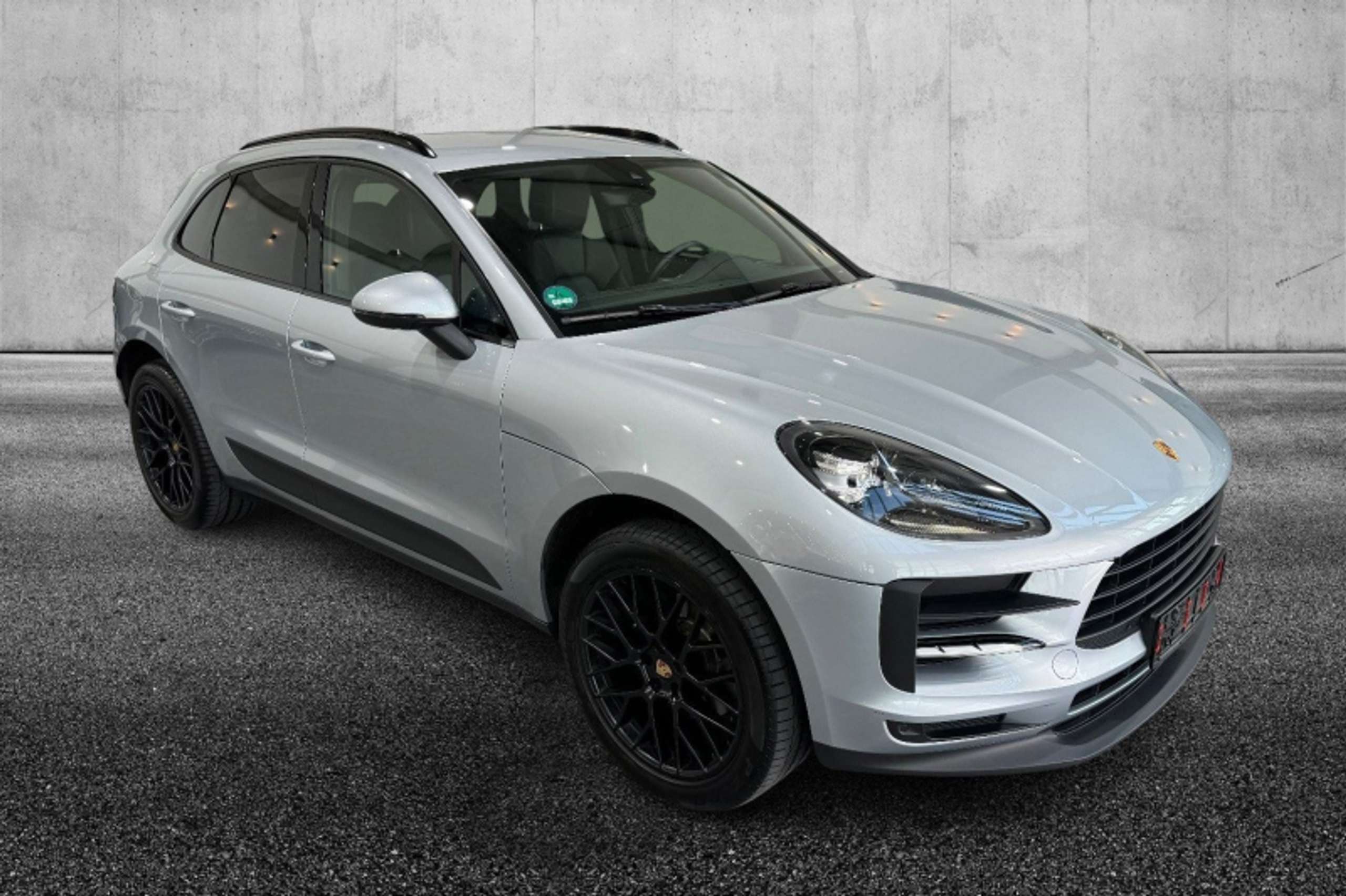 Porsche - Macan