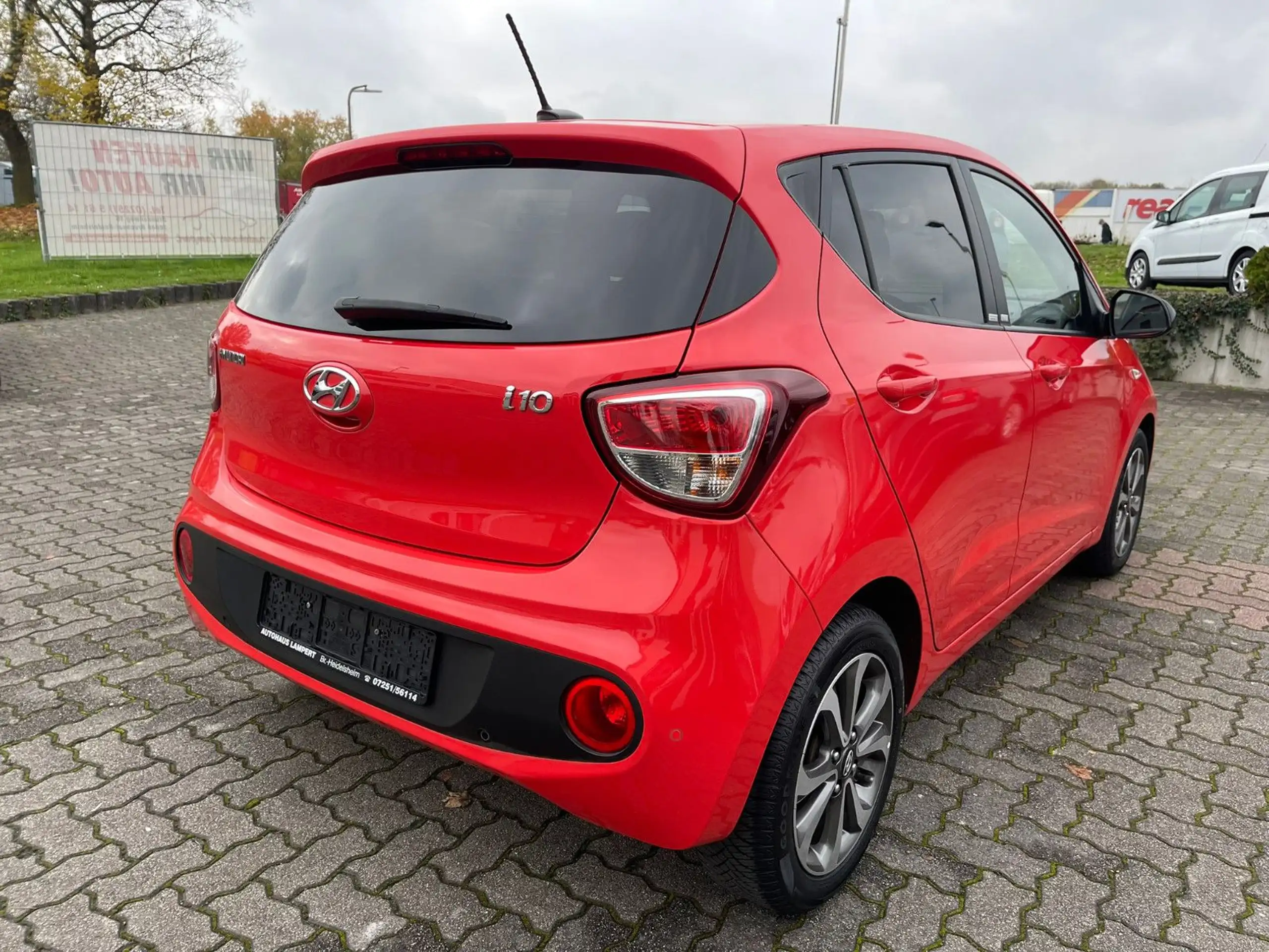 Hyundai - i10