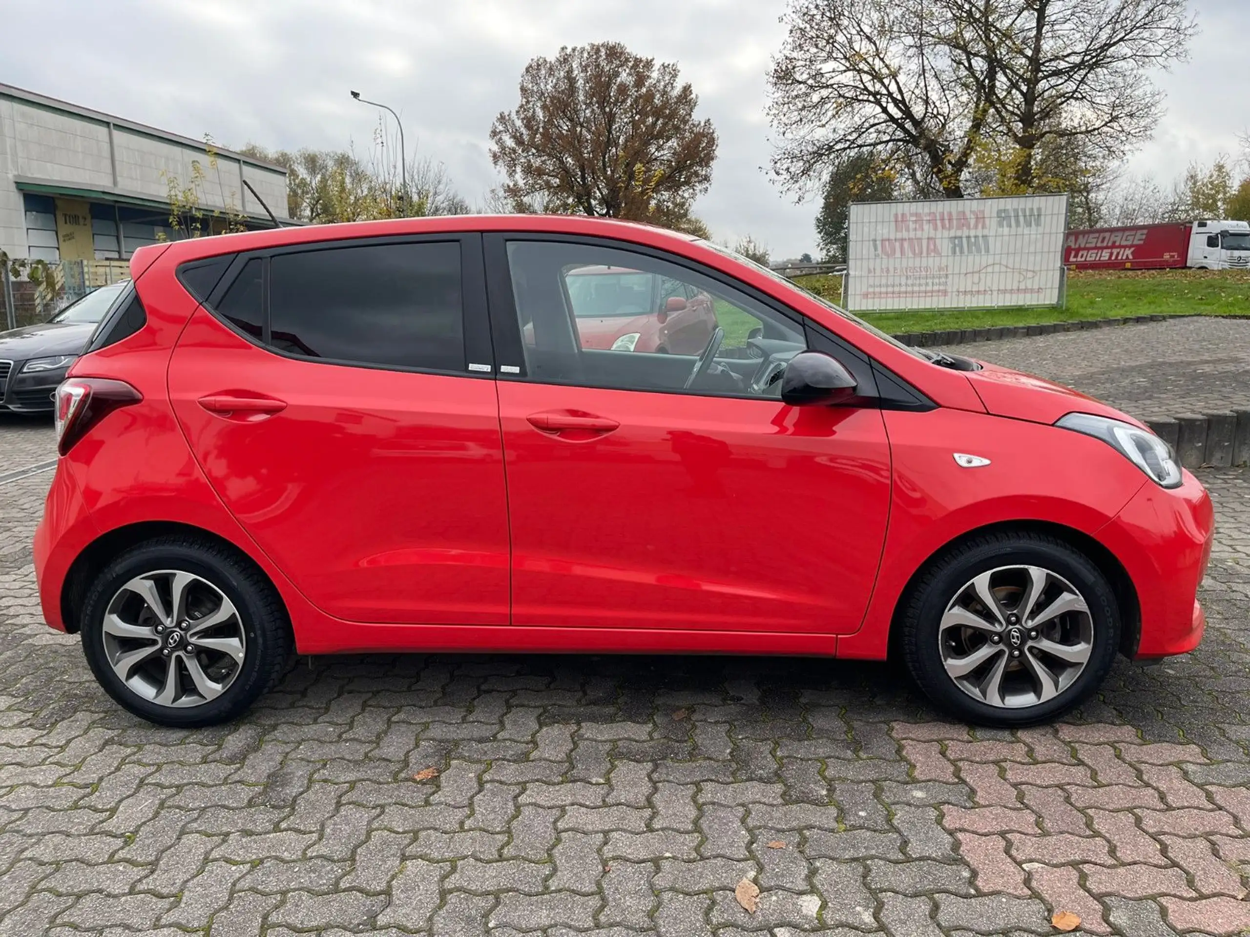 Hyundai - i10