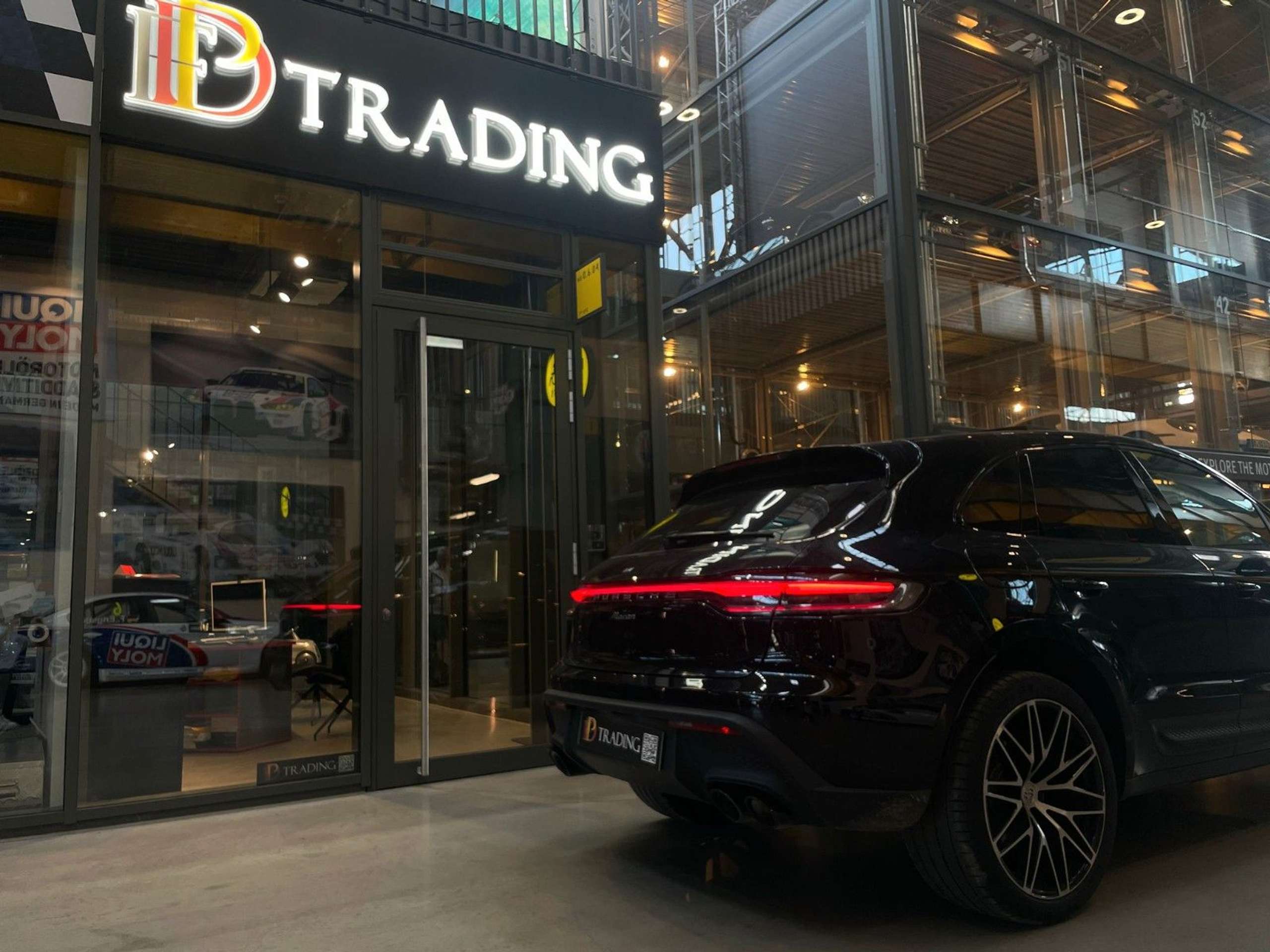 Porsche - Macan