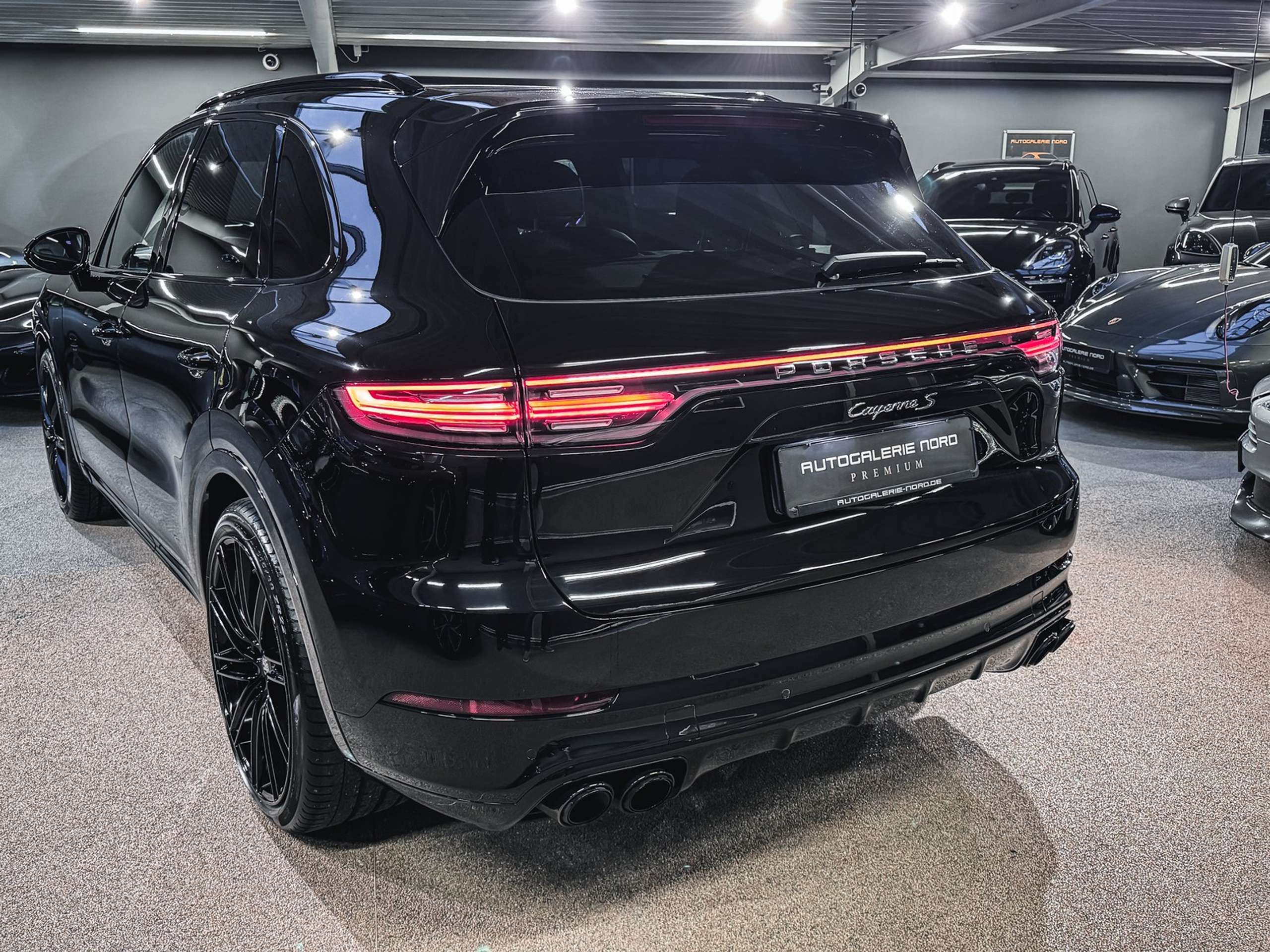 Porsche - Cayenne