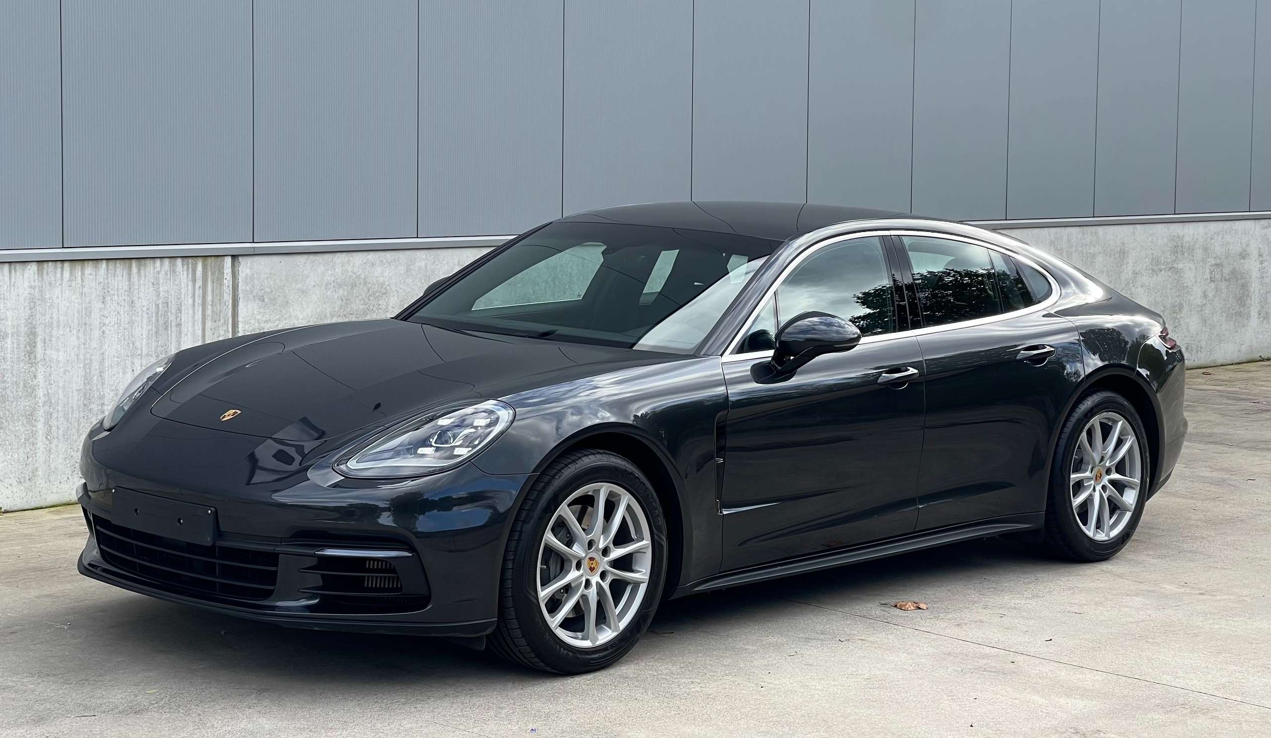 Porsche - Panamera