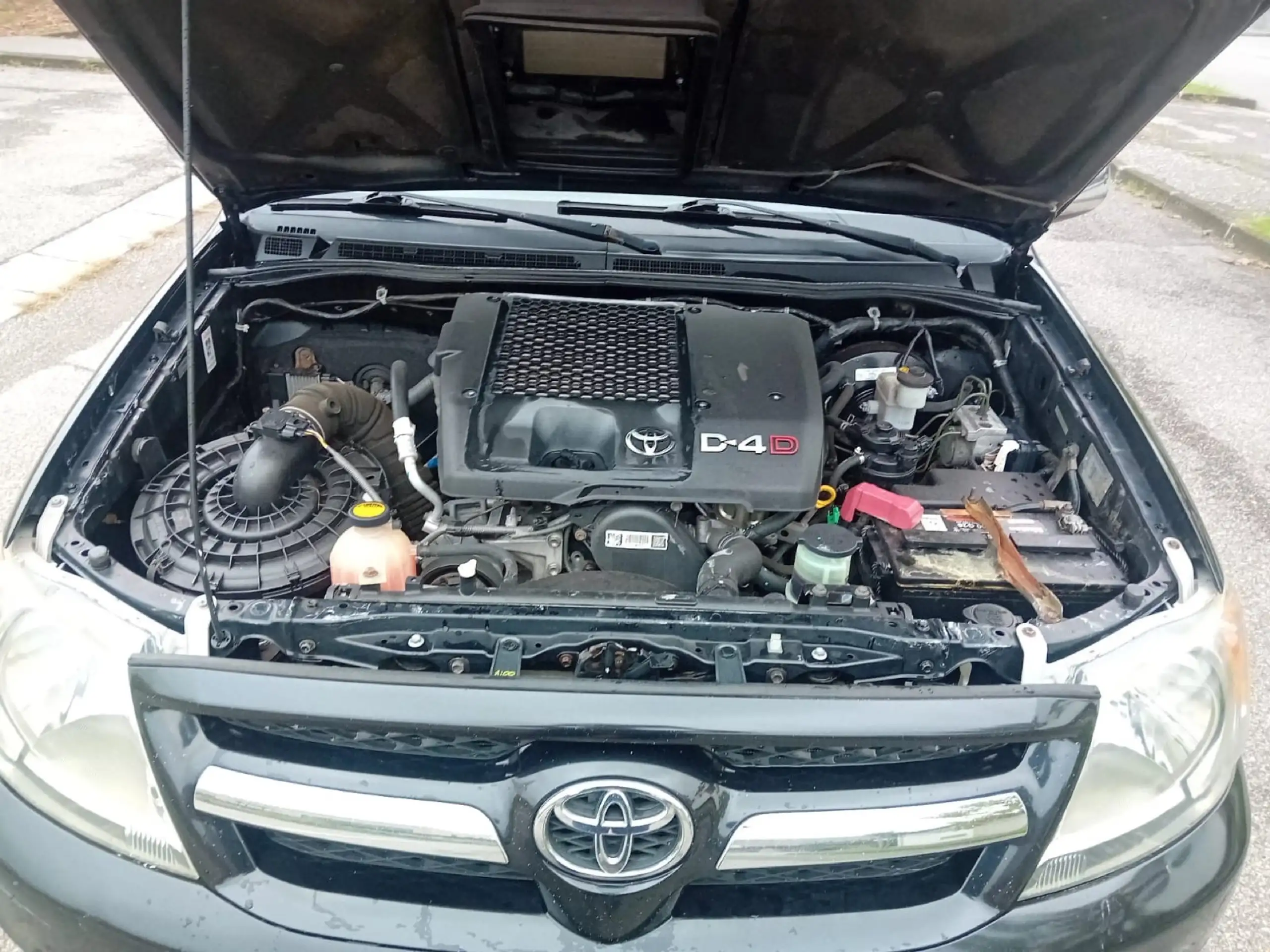 Toyota - Hilux