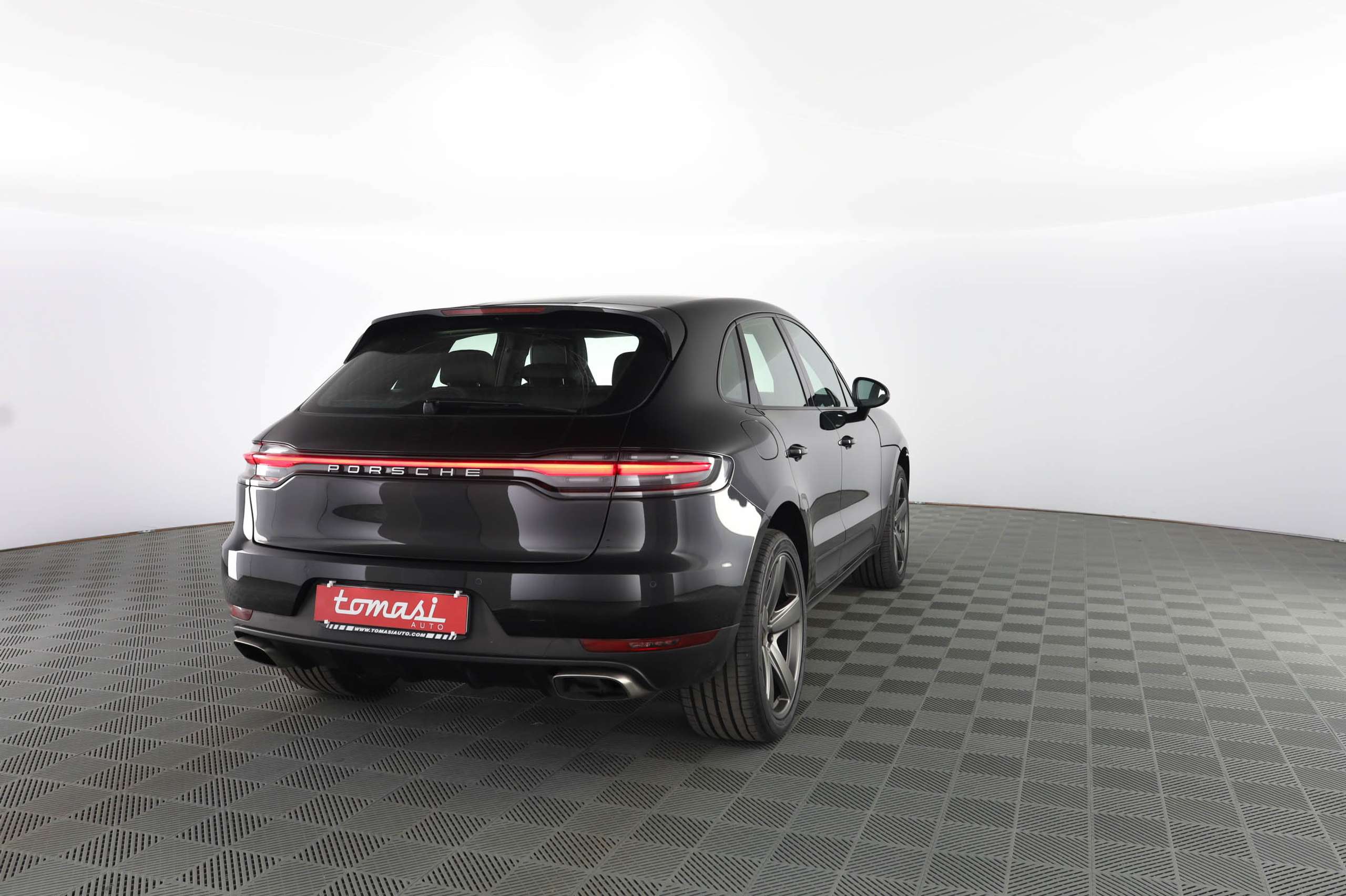 Porsche - Macan