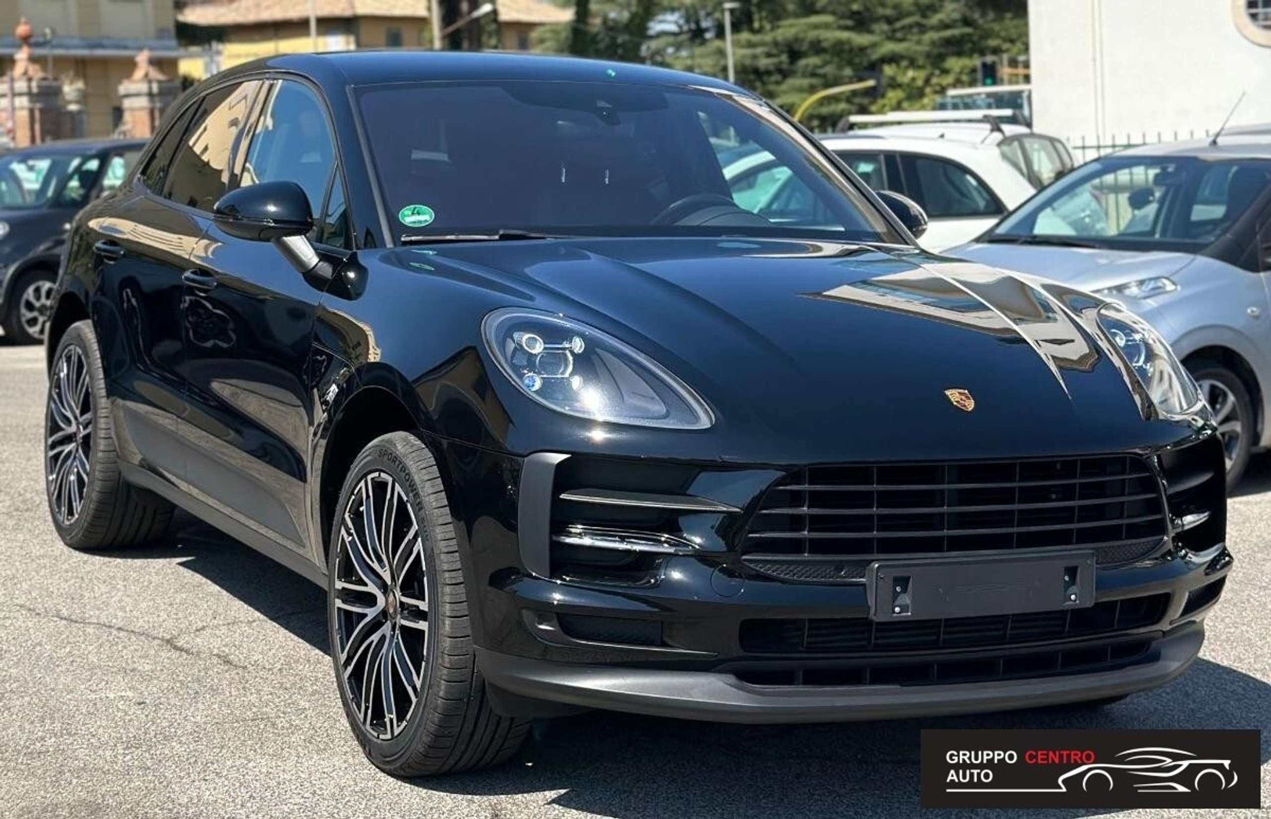 Porsche - Macan