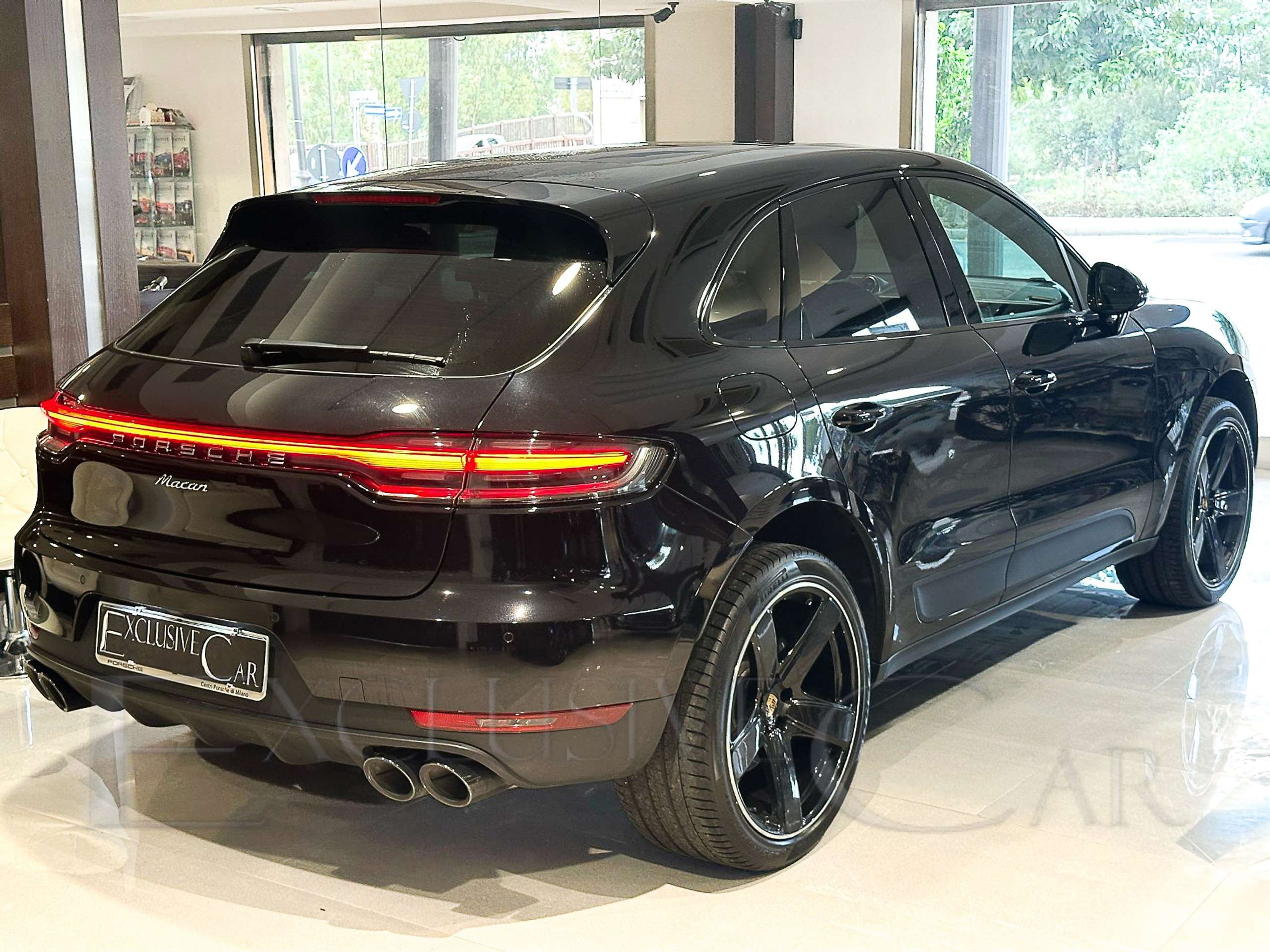 Porsche - Macan