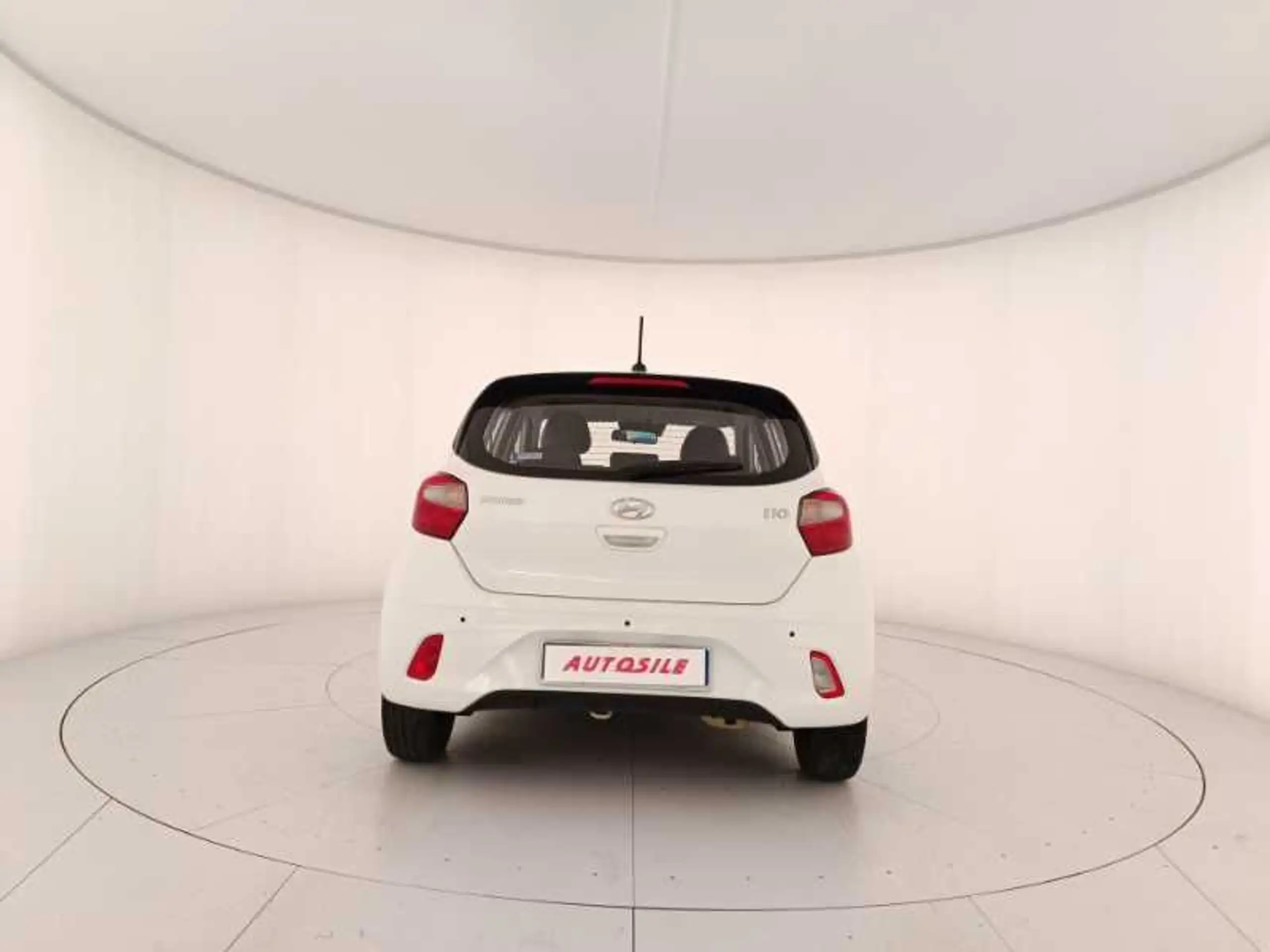 Hyundai - i10