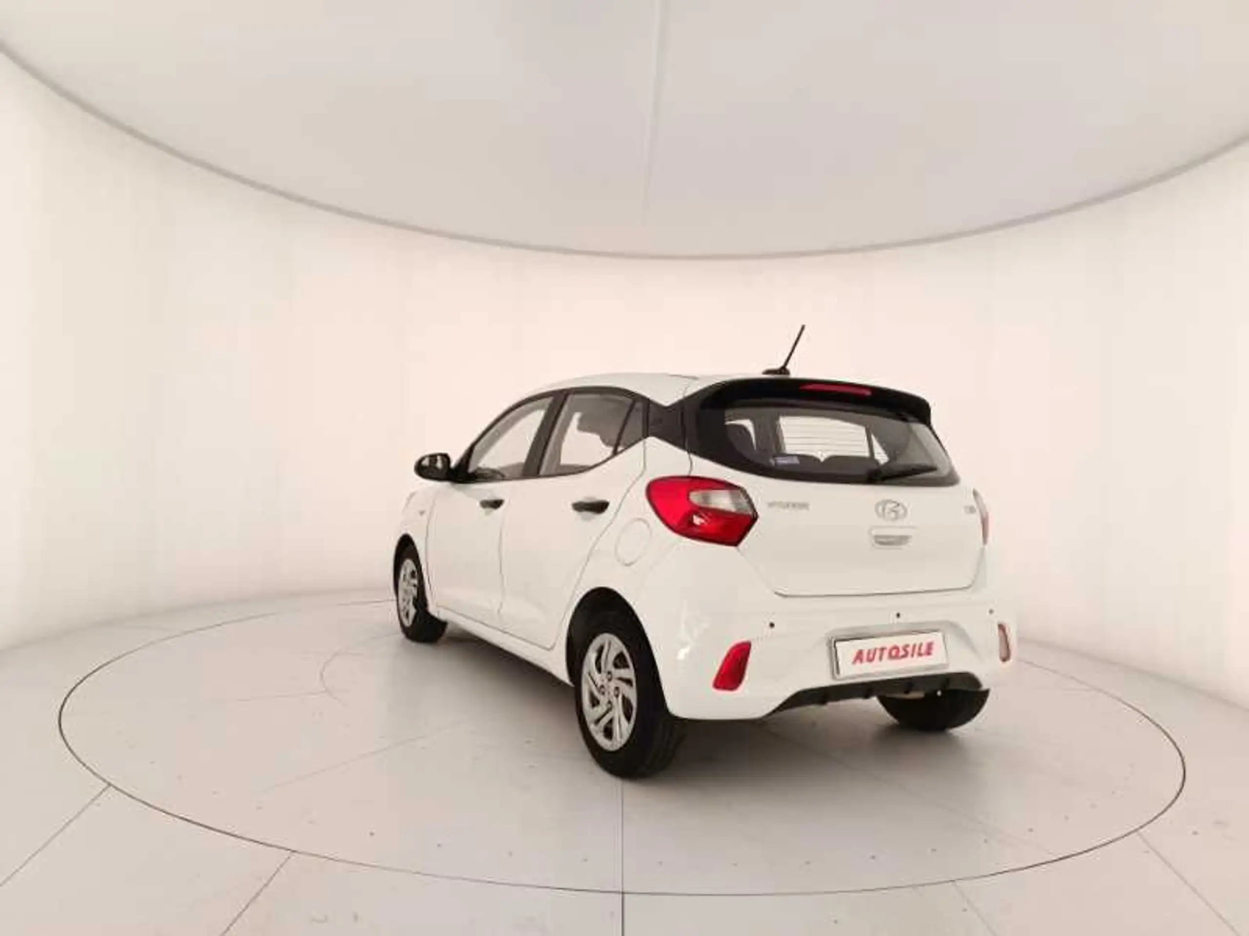 Hyundai - i10