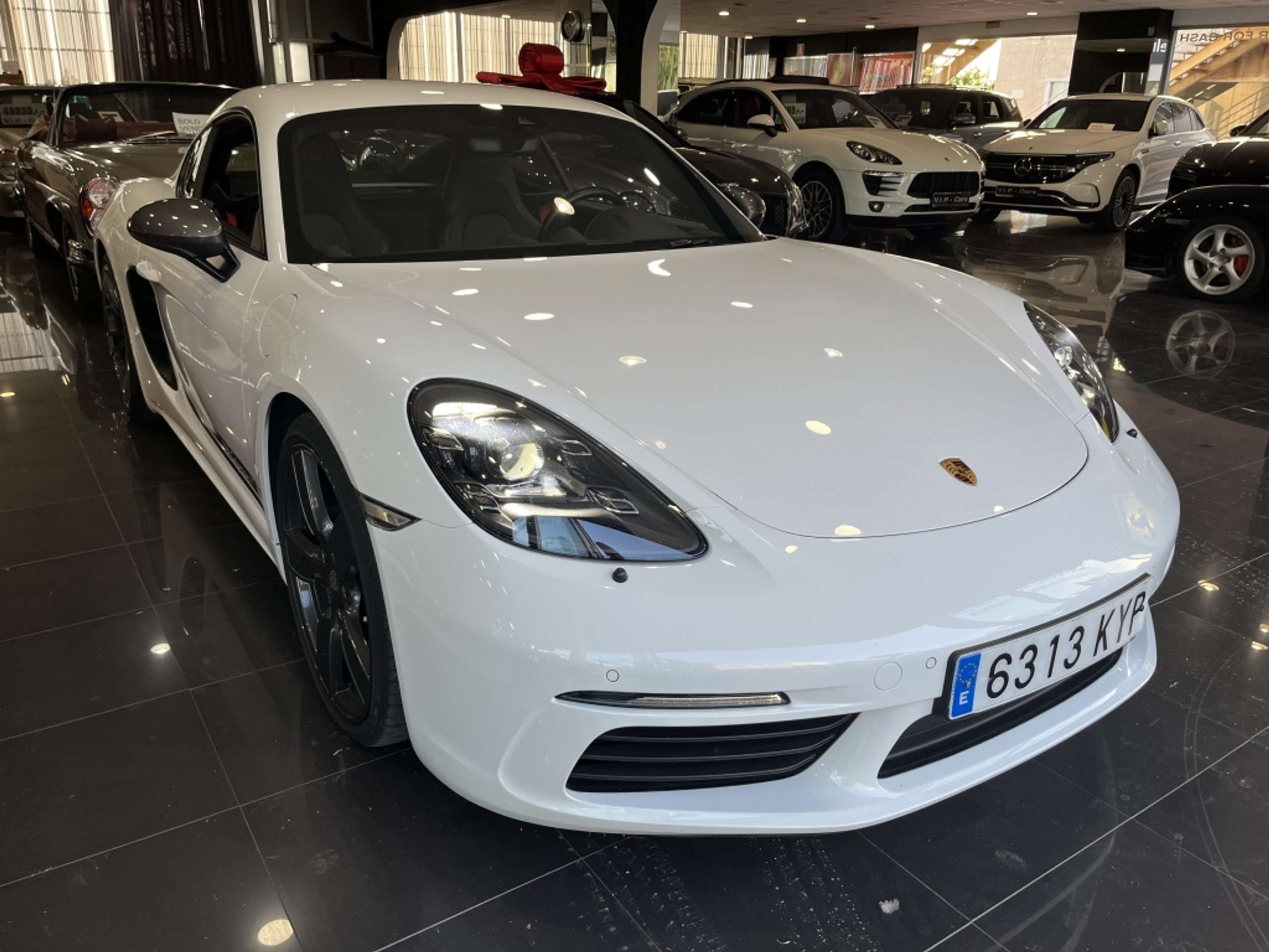 Porsche - Cayman