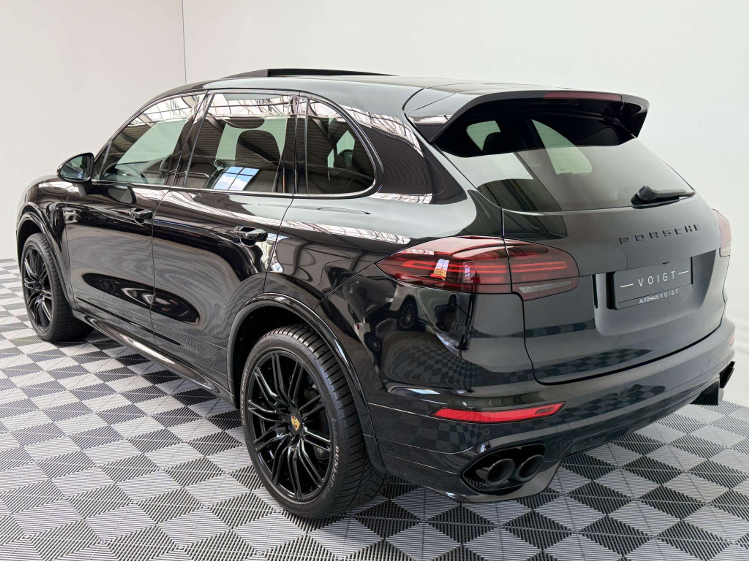 Porsche - Cayenne