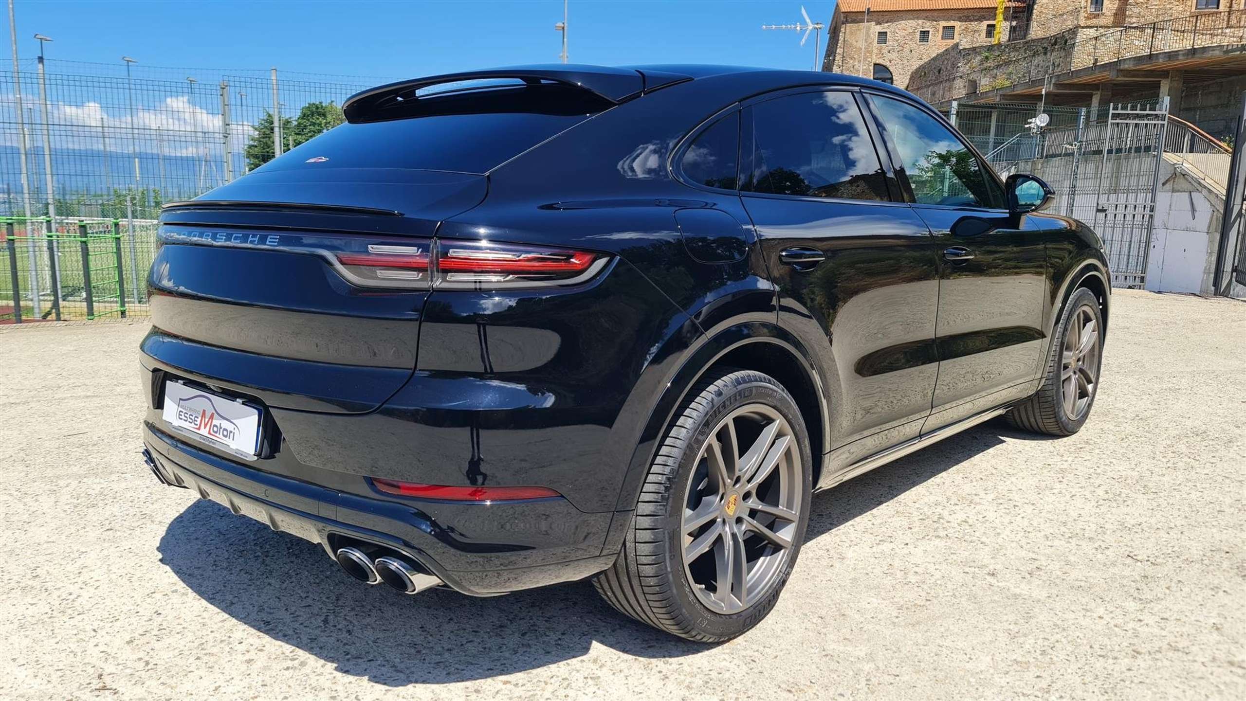 Porsche - Cayenne