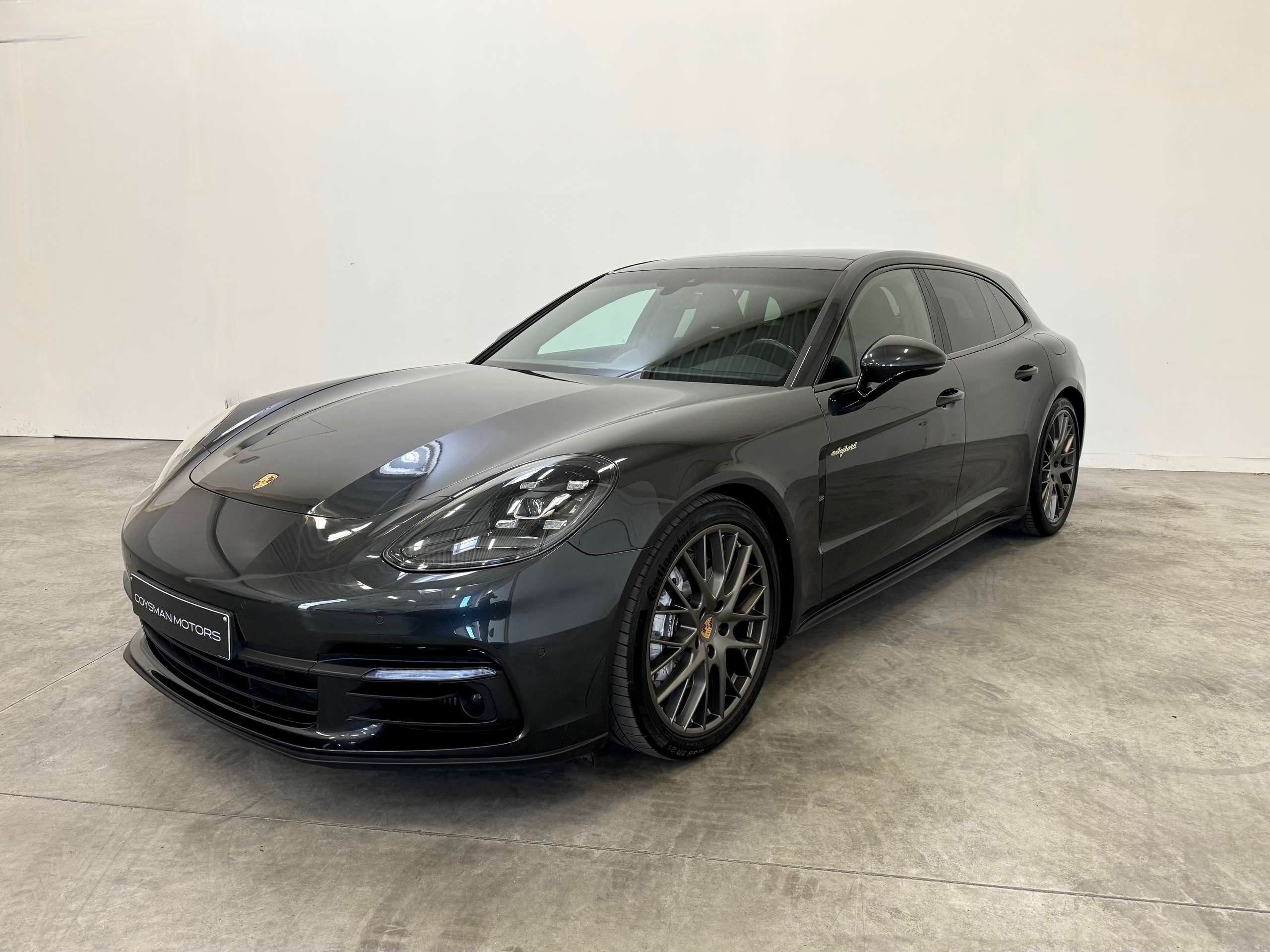 Porsche - Panamera