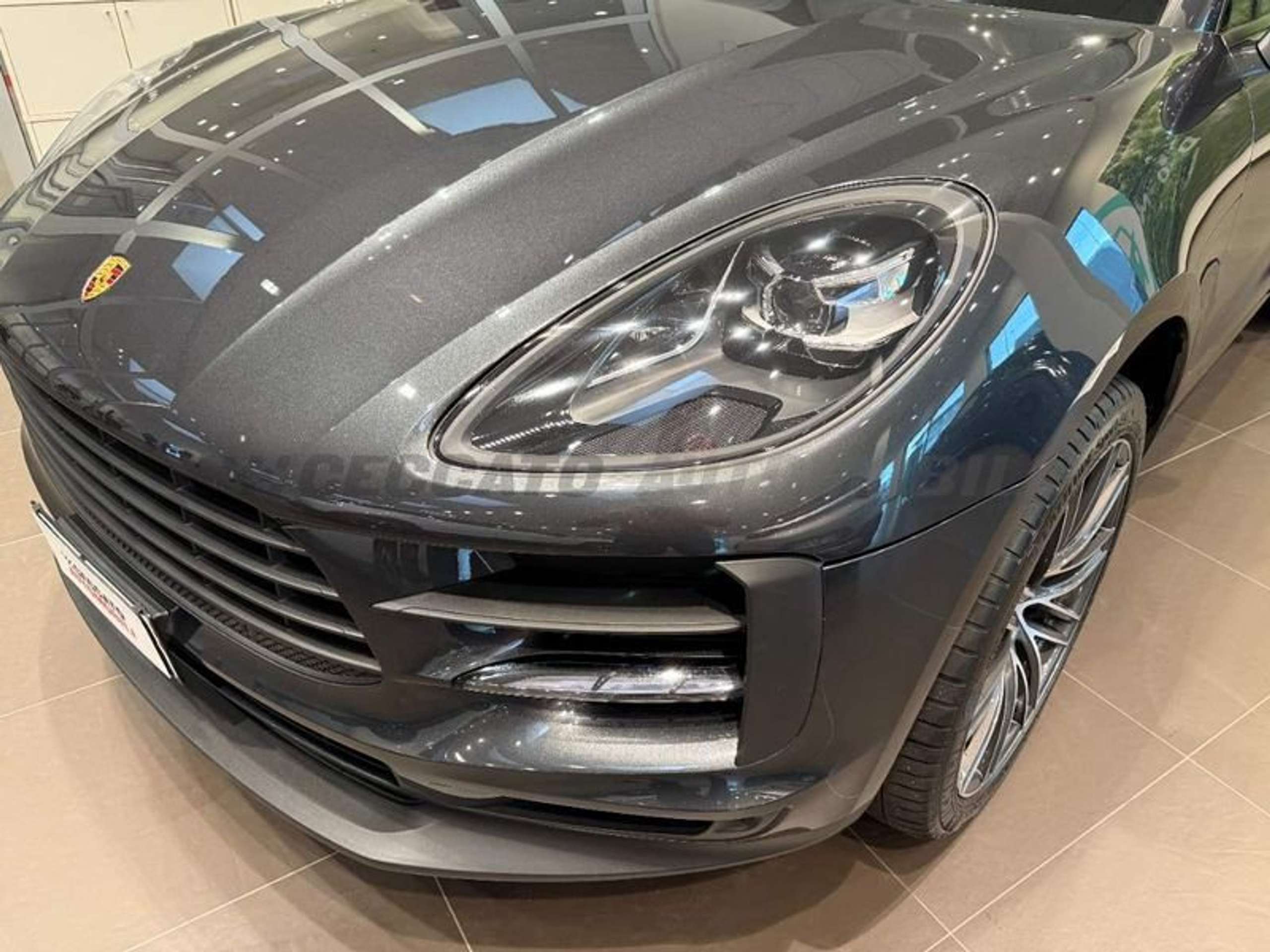 Porsche - Macan