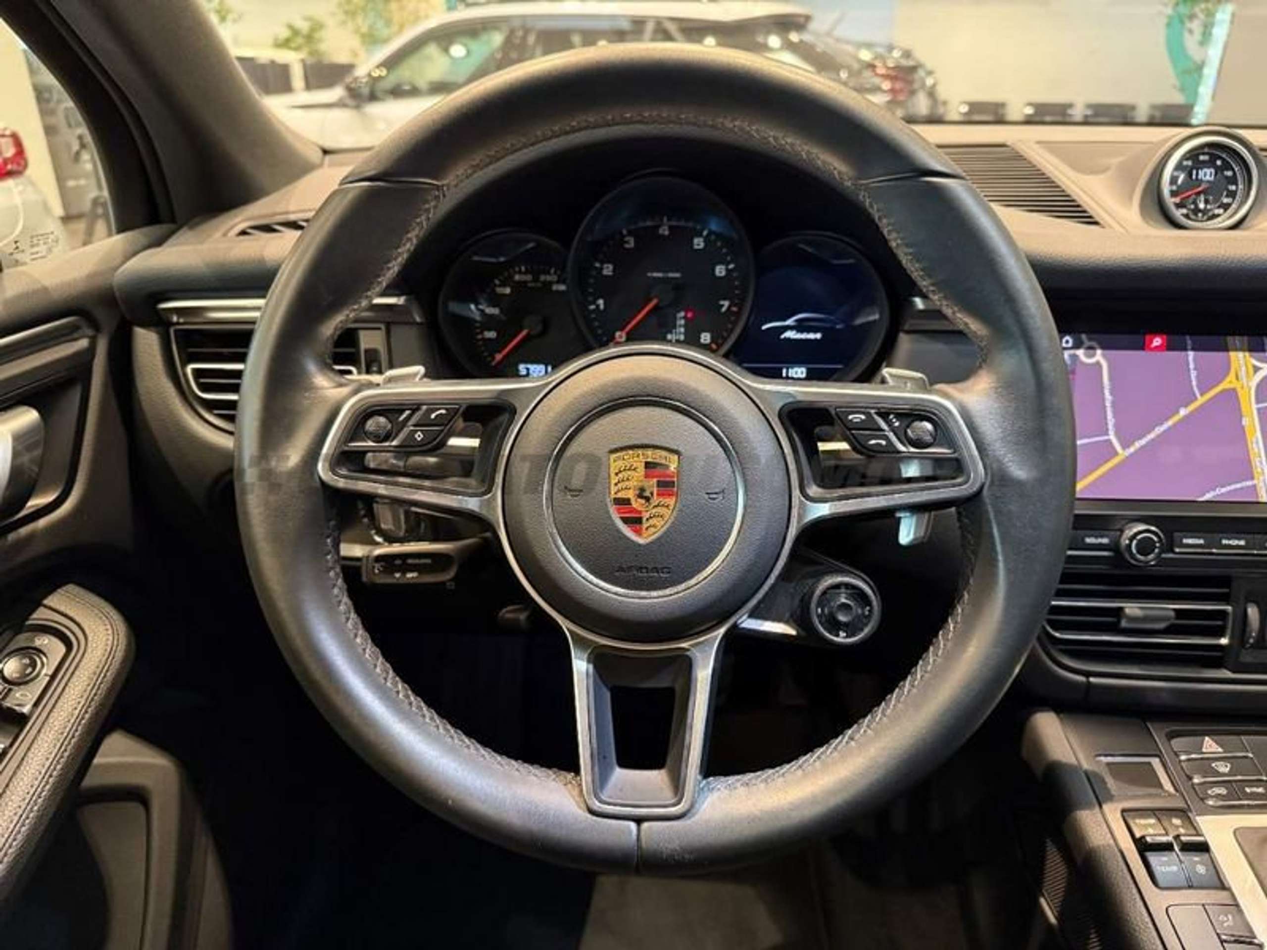 Porsche - Macan