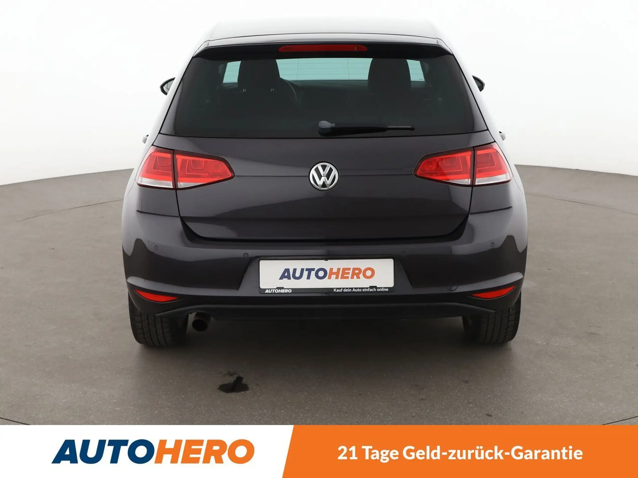 Volkswagen - Golf