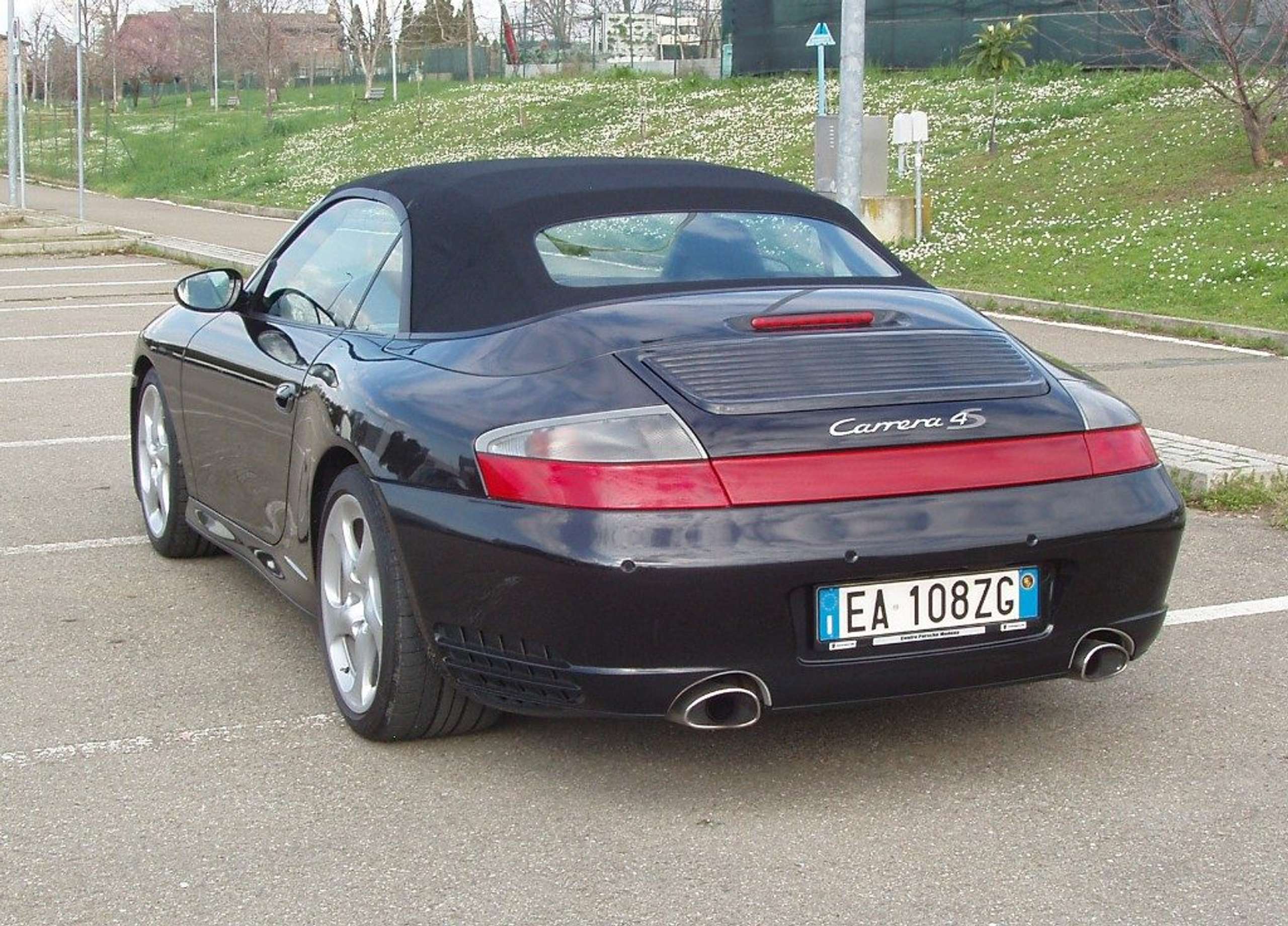 Porsche - 911