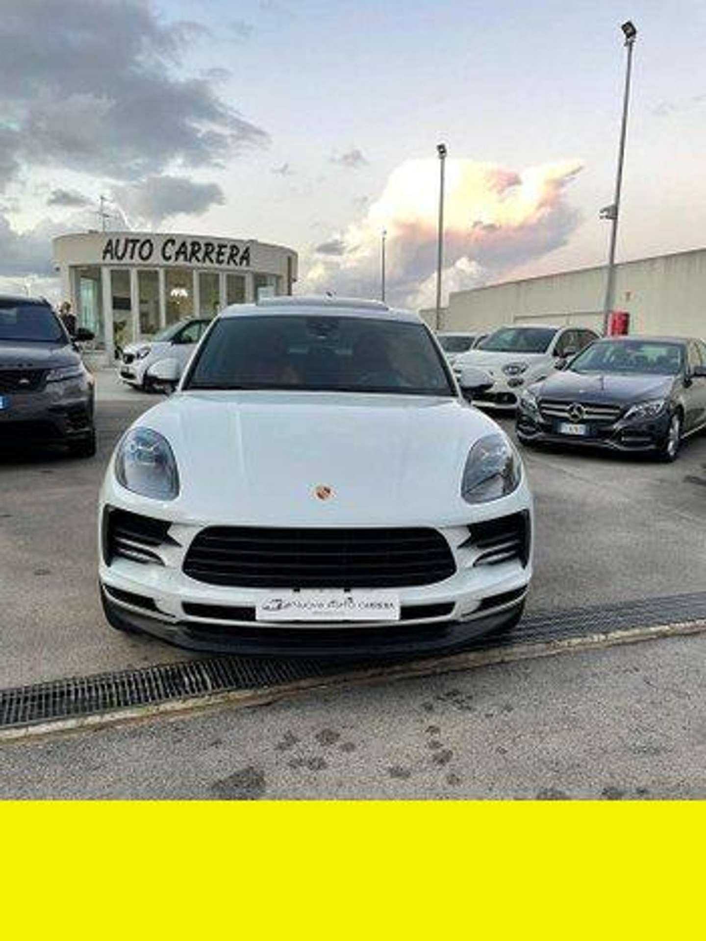 Porsche - Macan