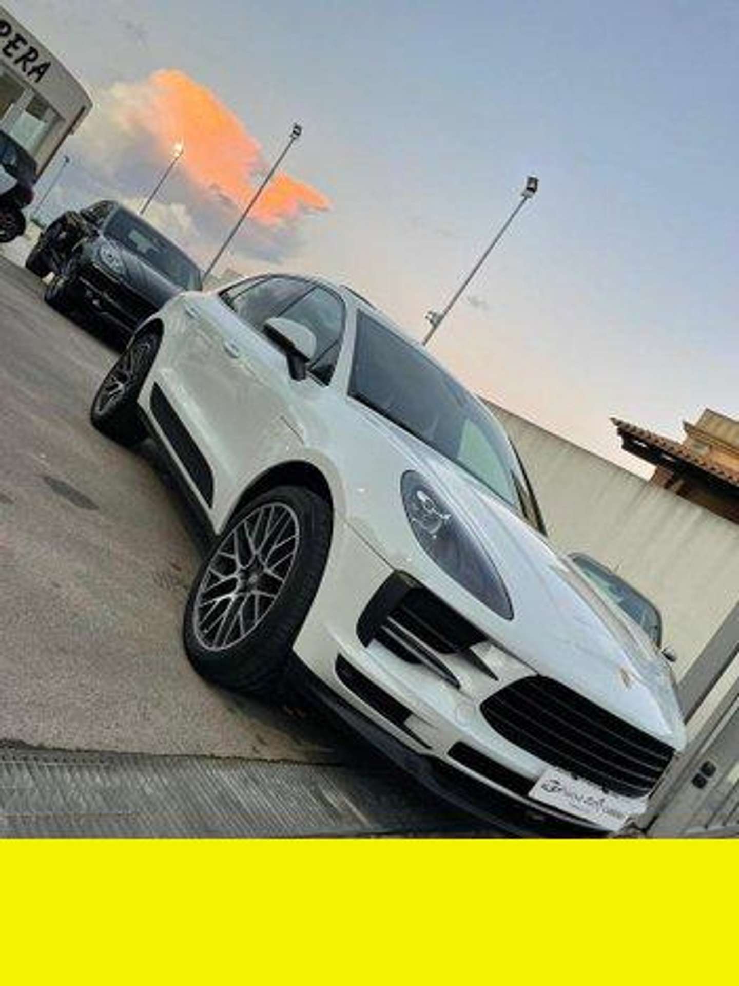 Porsche - Macan