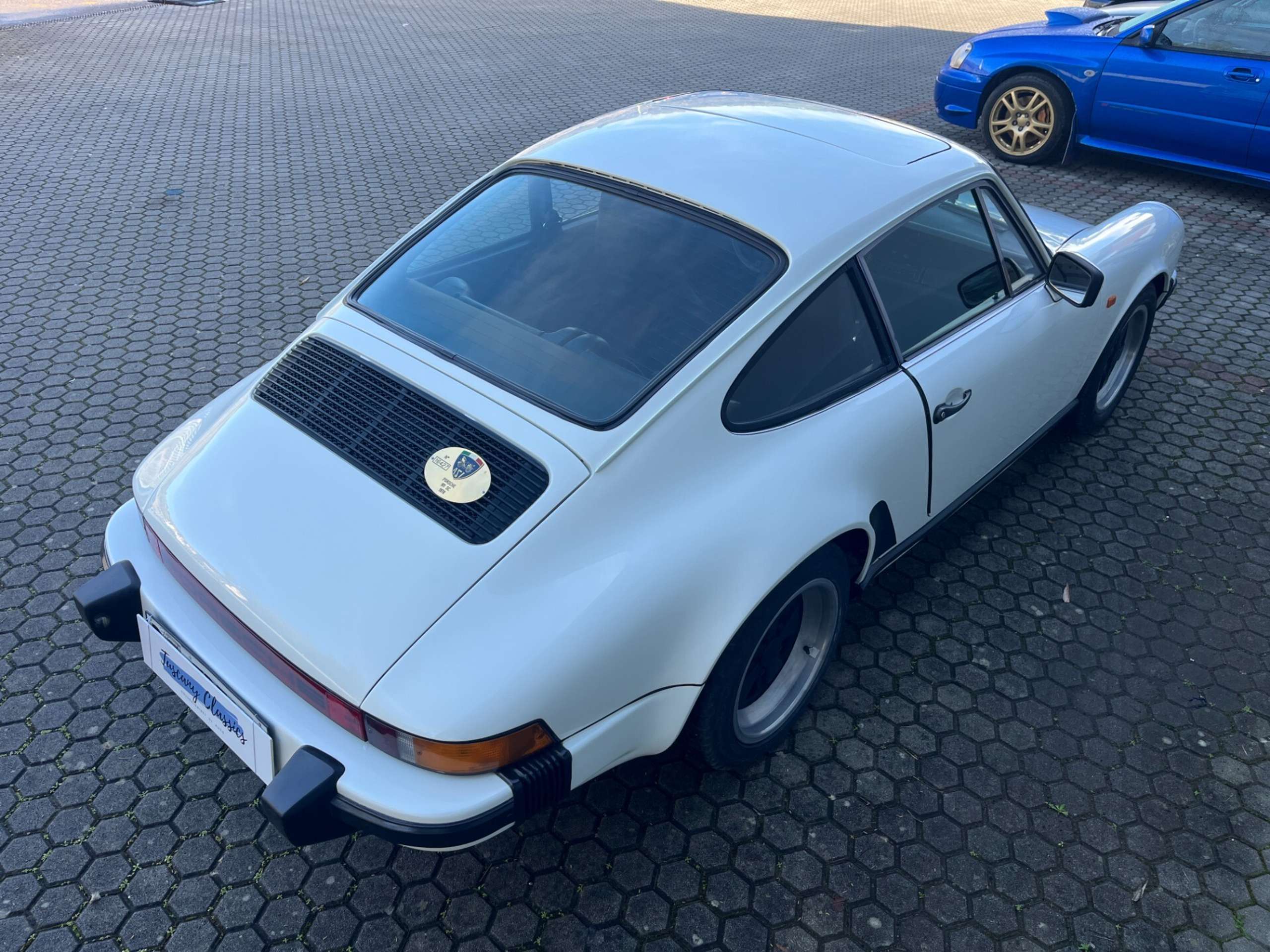 Porsche - 911