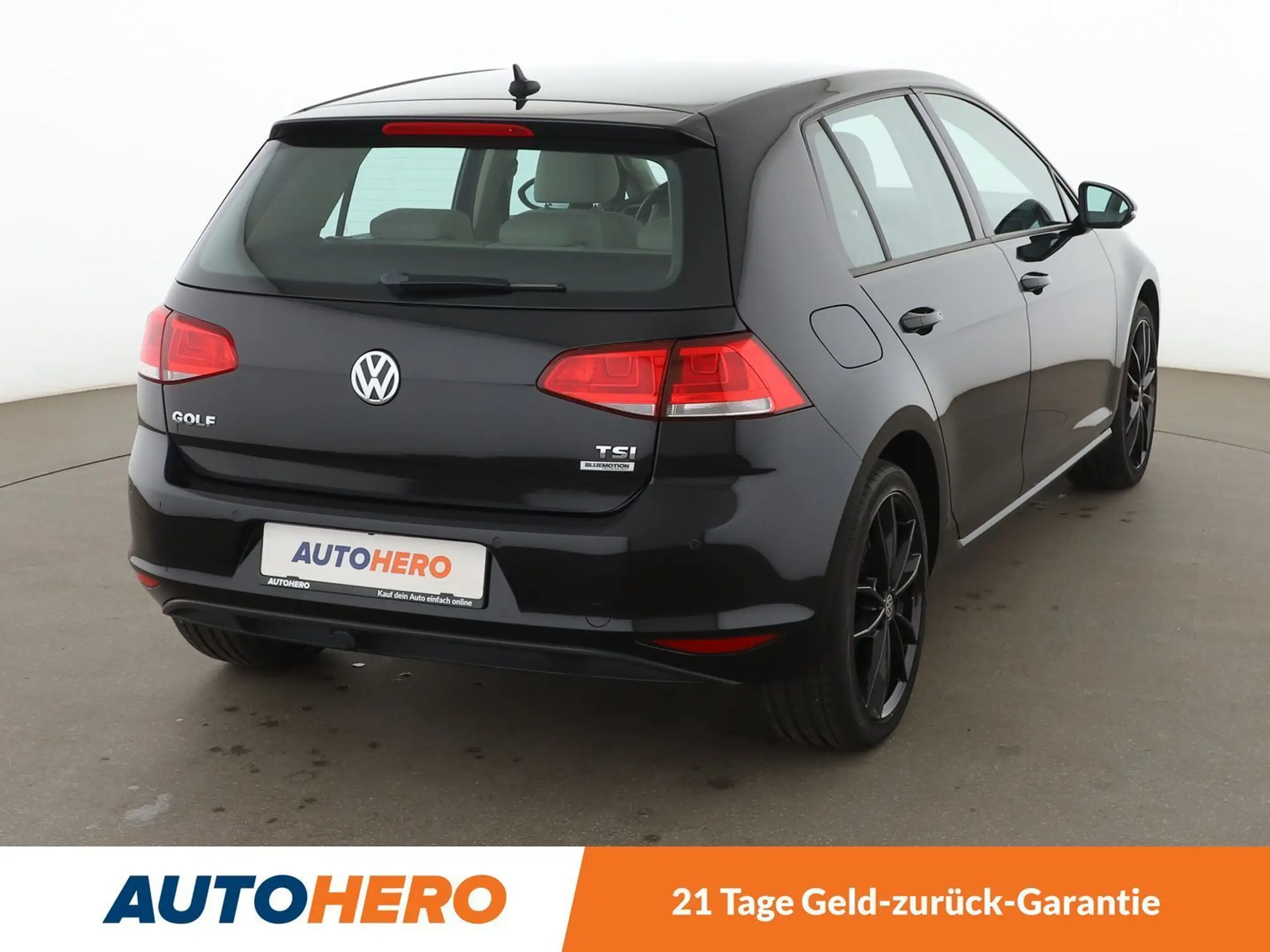 Volkswagen - Golf