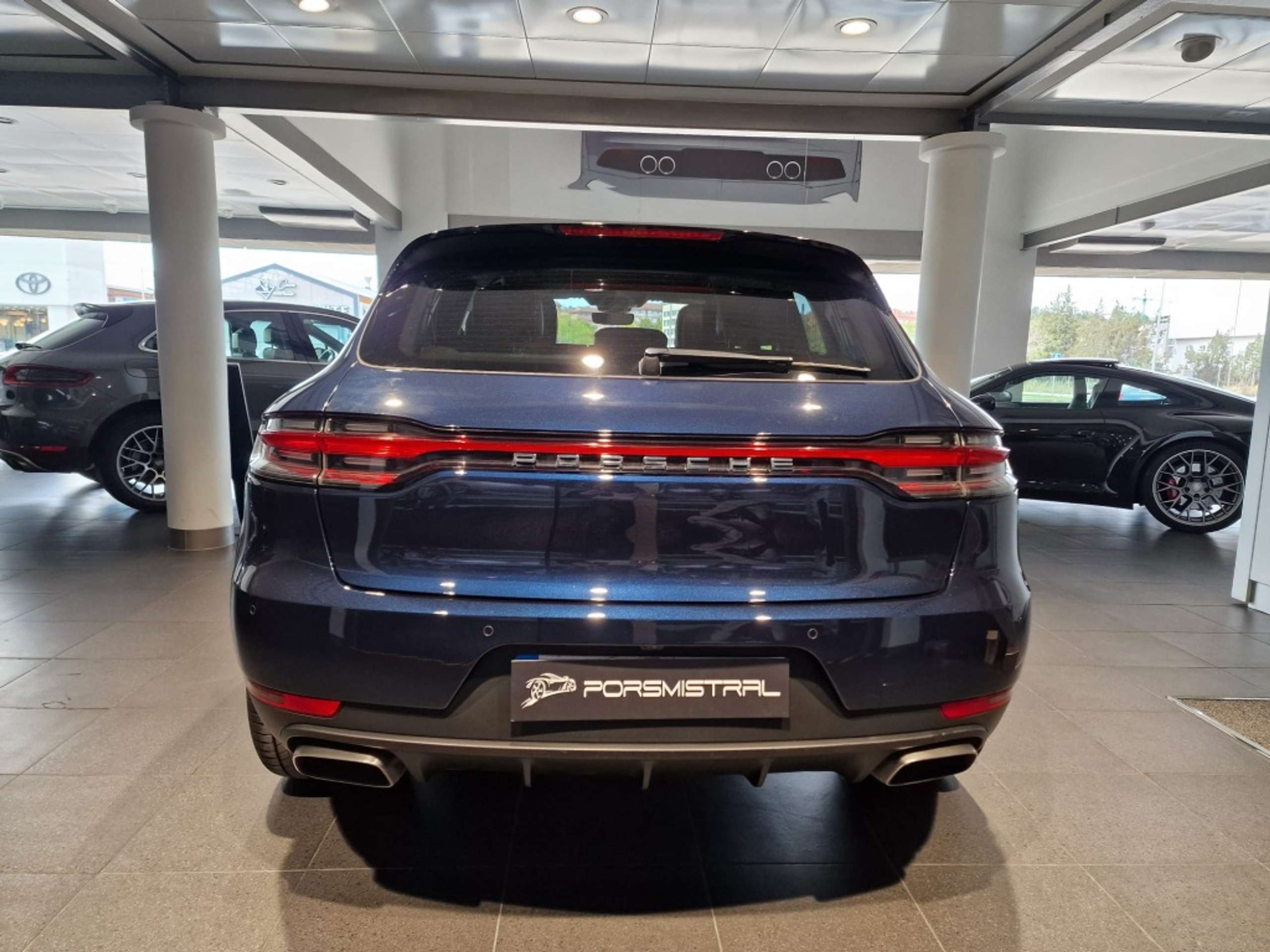 Porsche - Macan