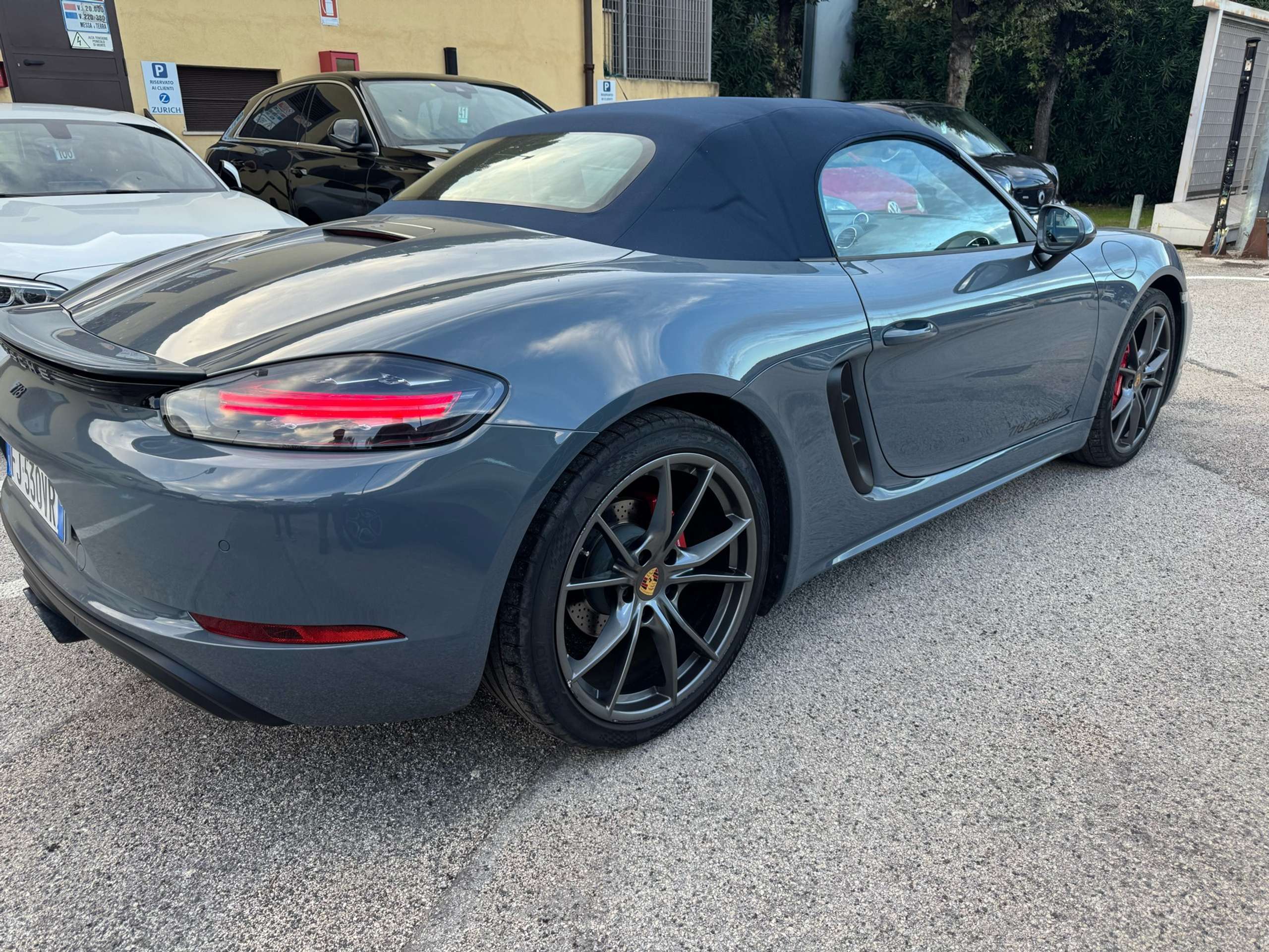 Porsche - Boxster