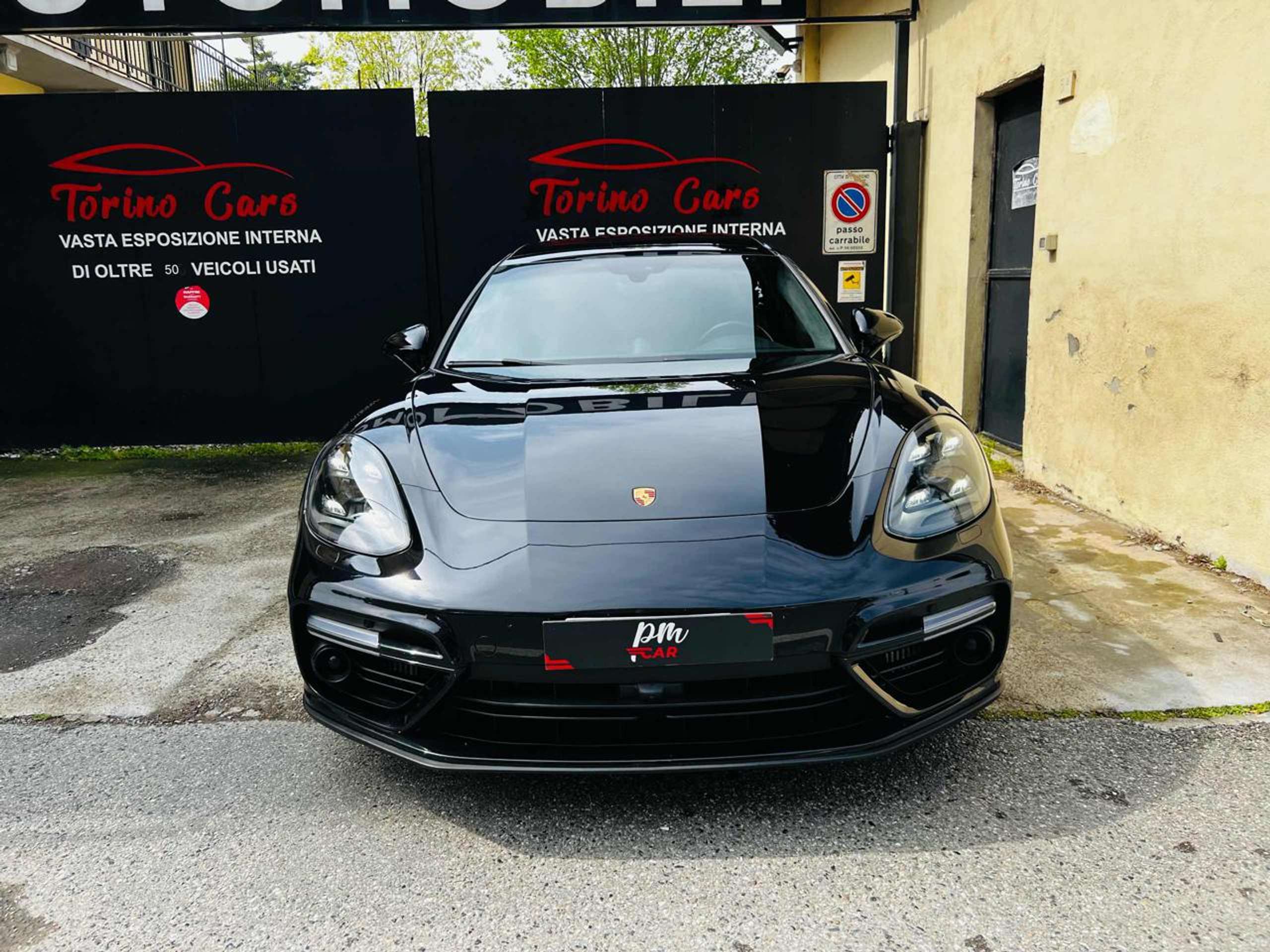 Porsche - Panamera