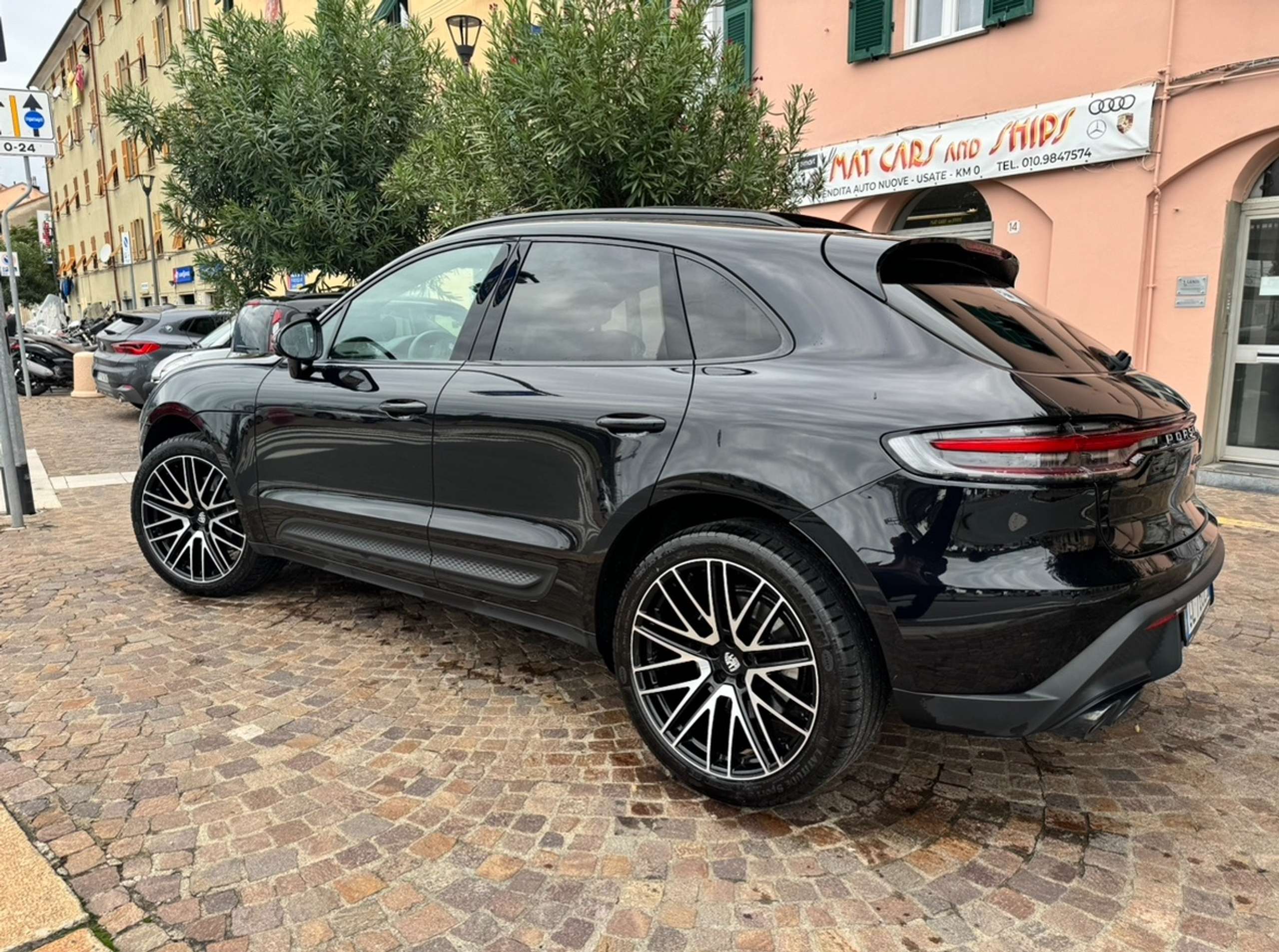 Porsche - Macan