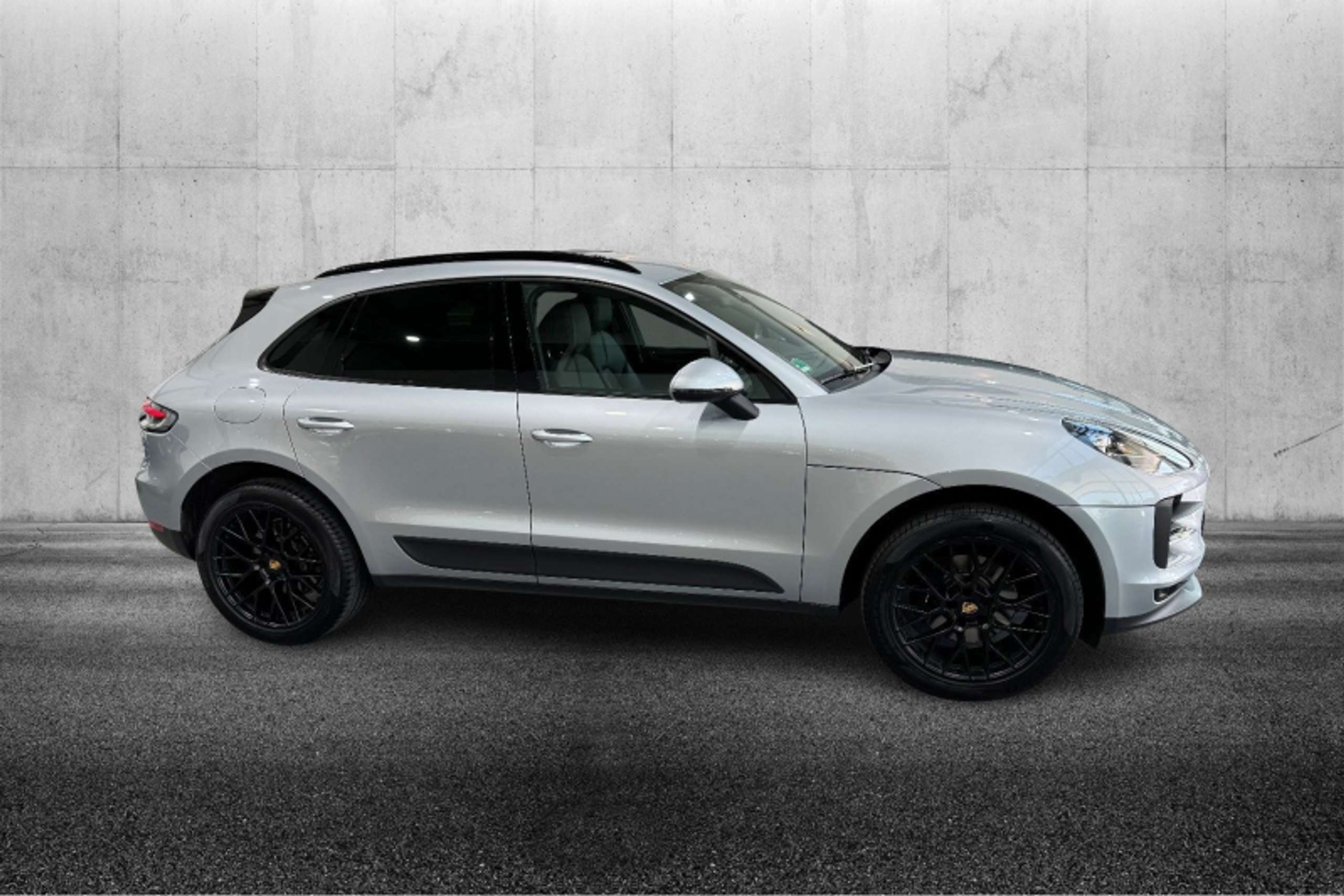 Porsche - Macan