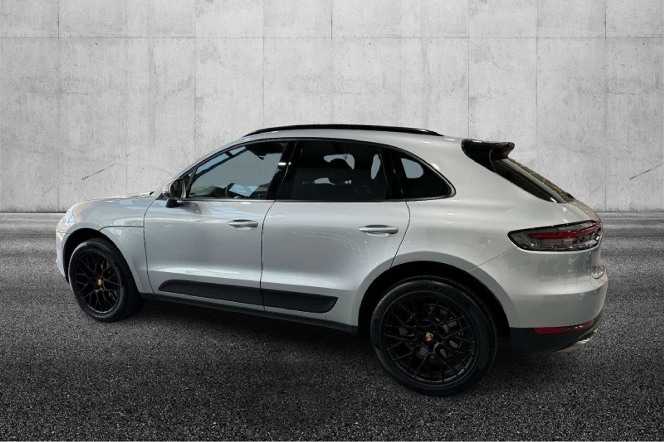 Porsche - Macan