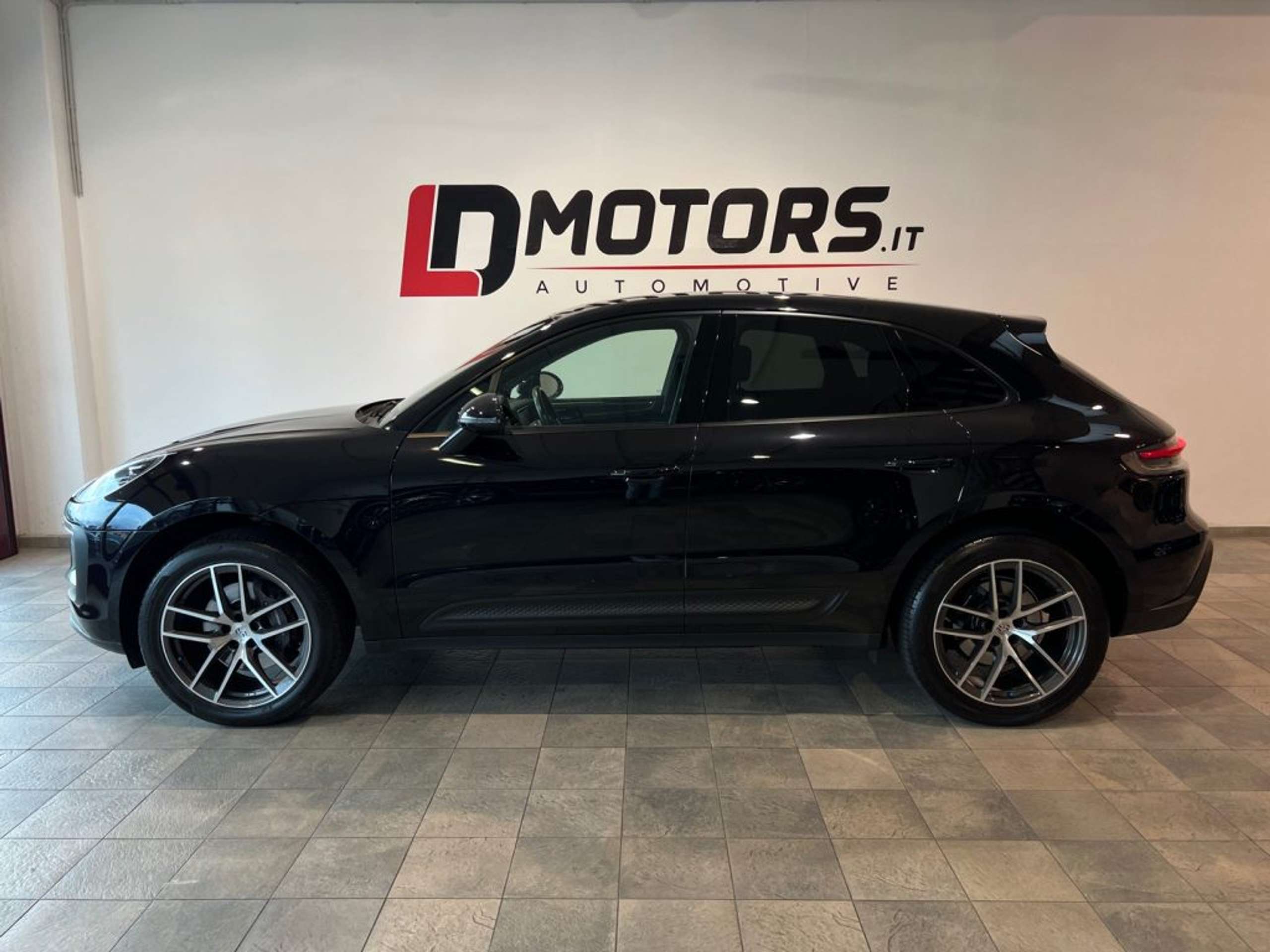 Porsche - Macan