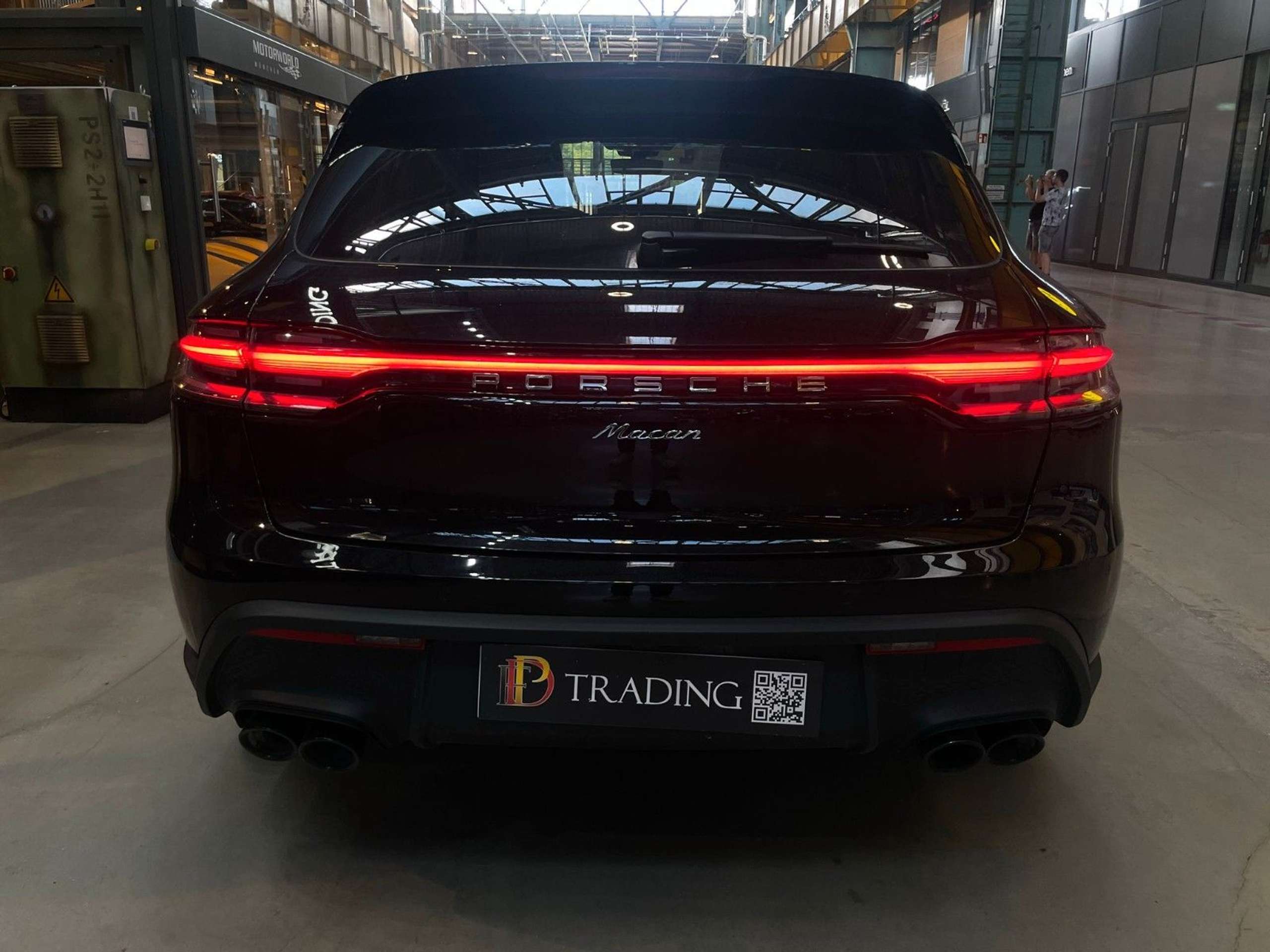 Porsche - Macan