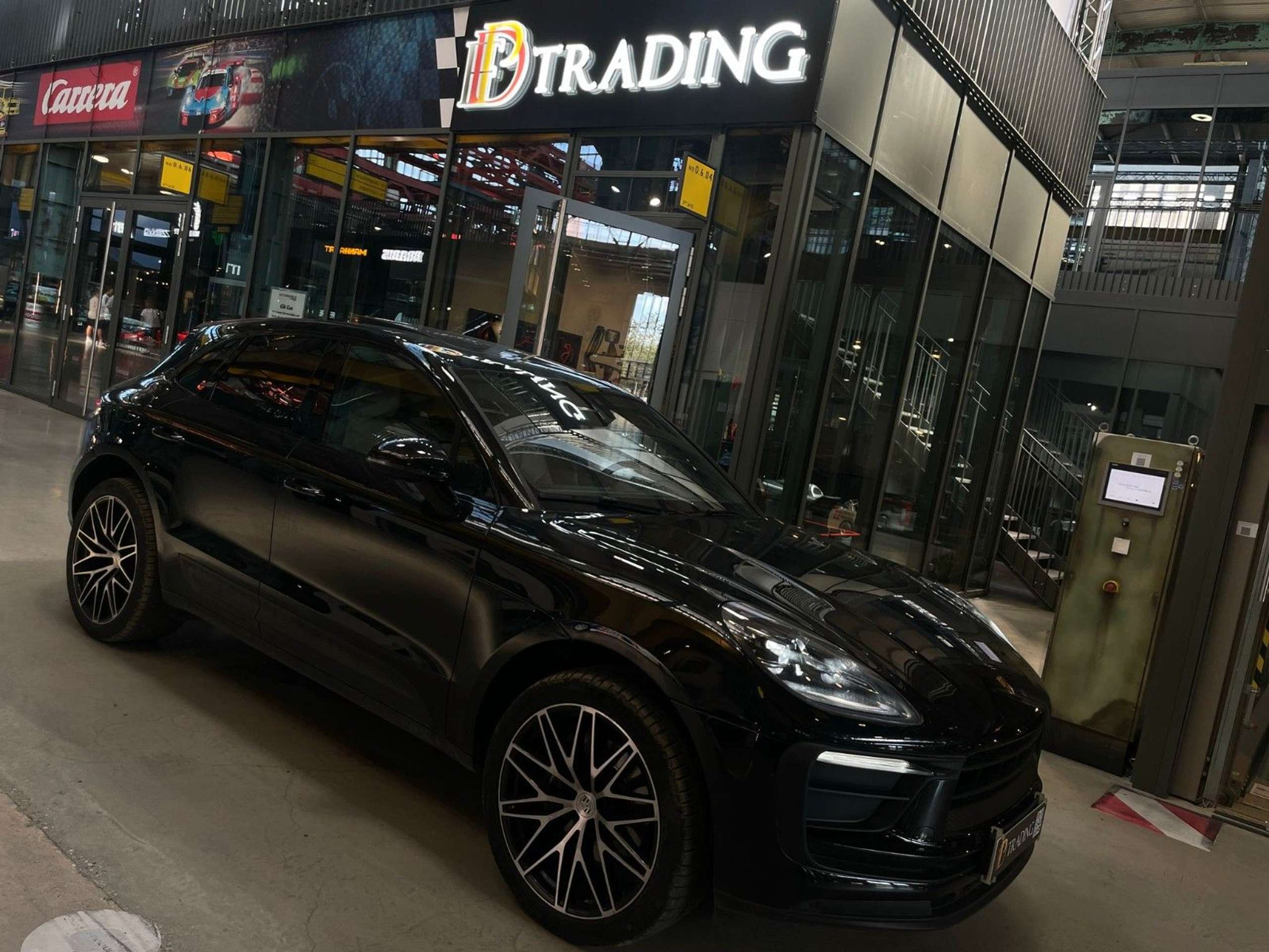 Porsche - Macan