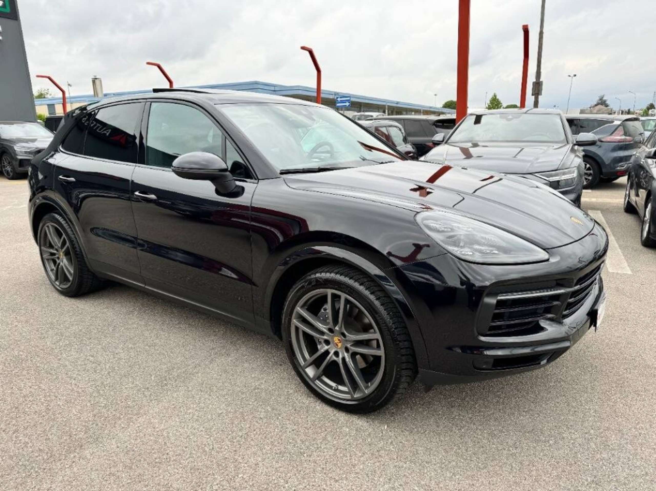 Porsche - Cayenne