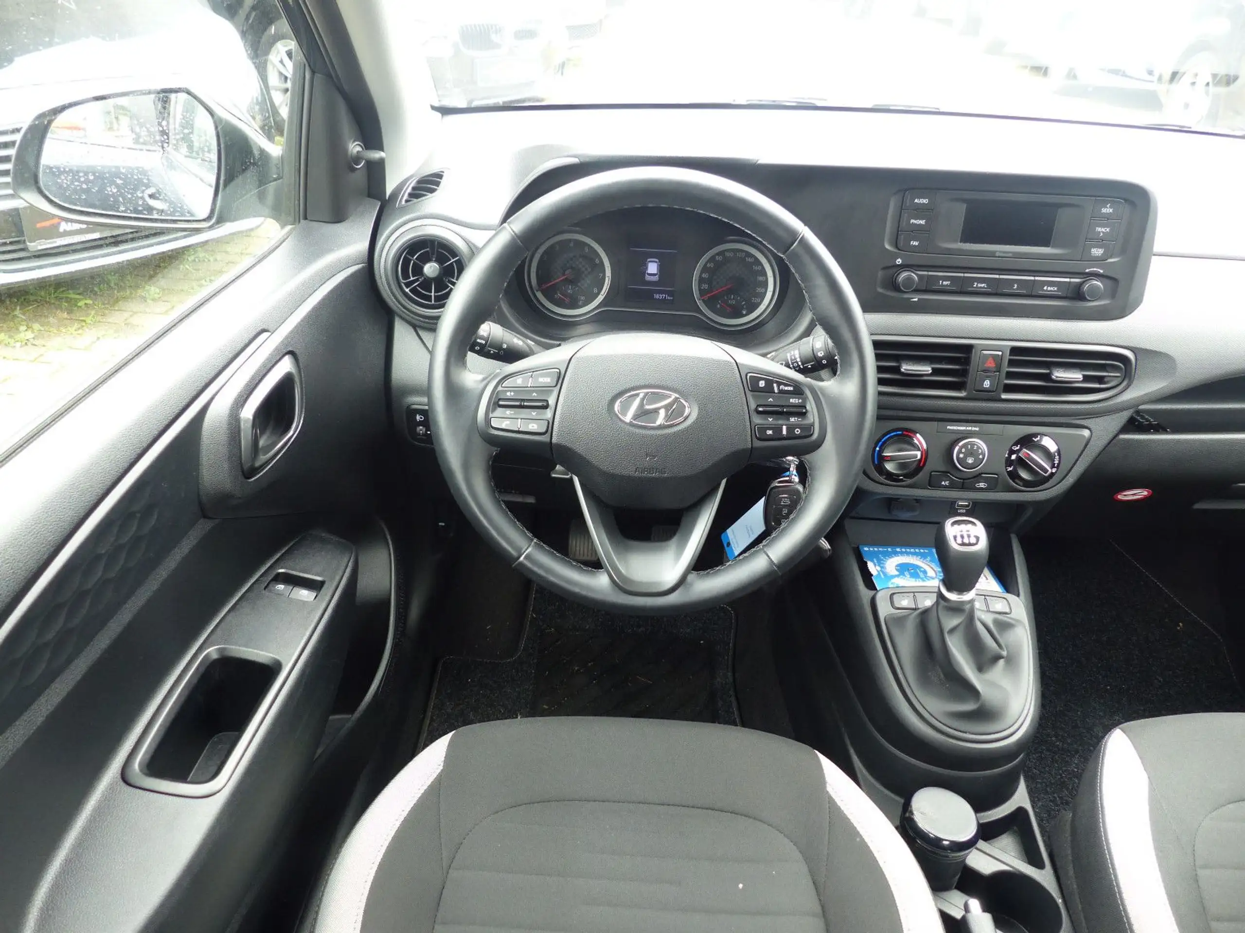 Hyundai - i10