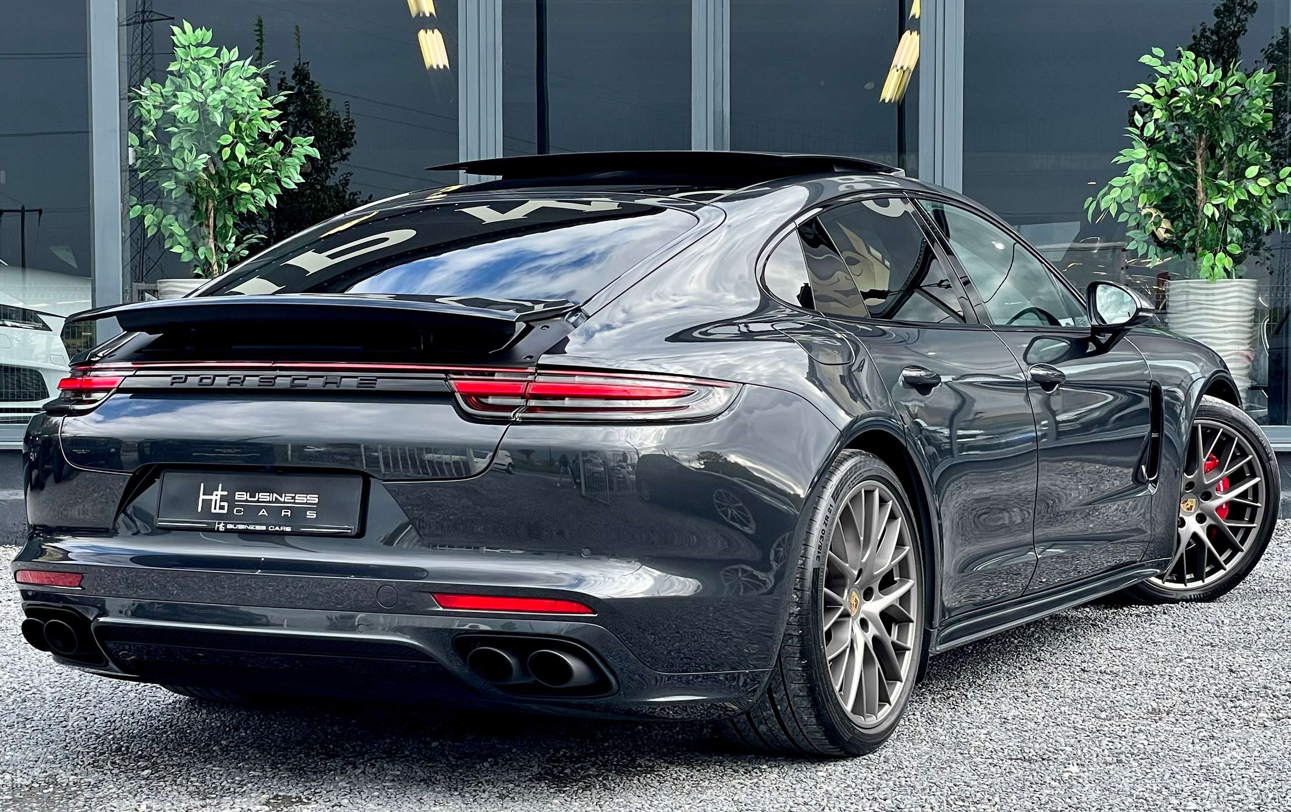 Porsche - Panamera