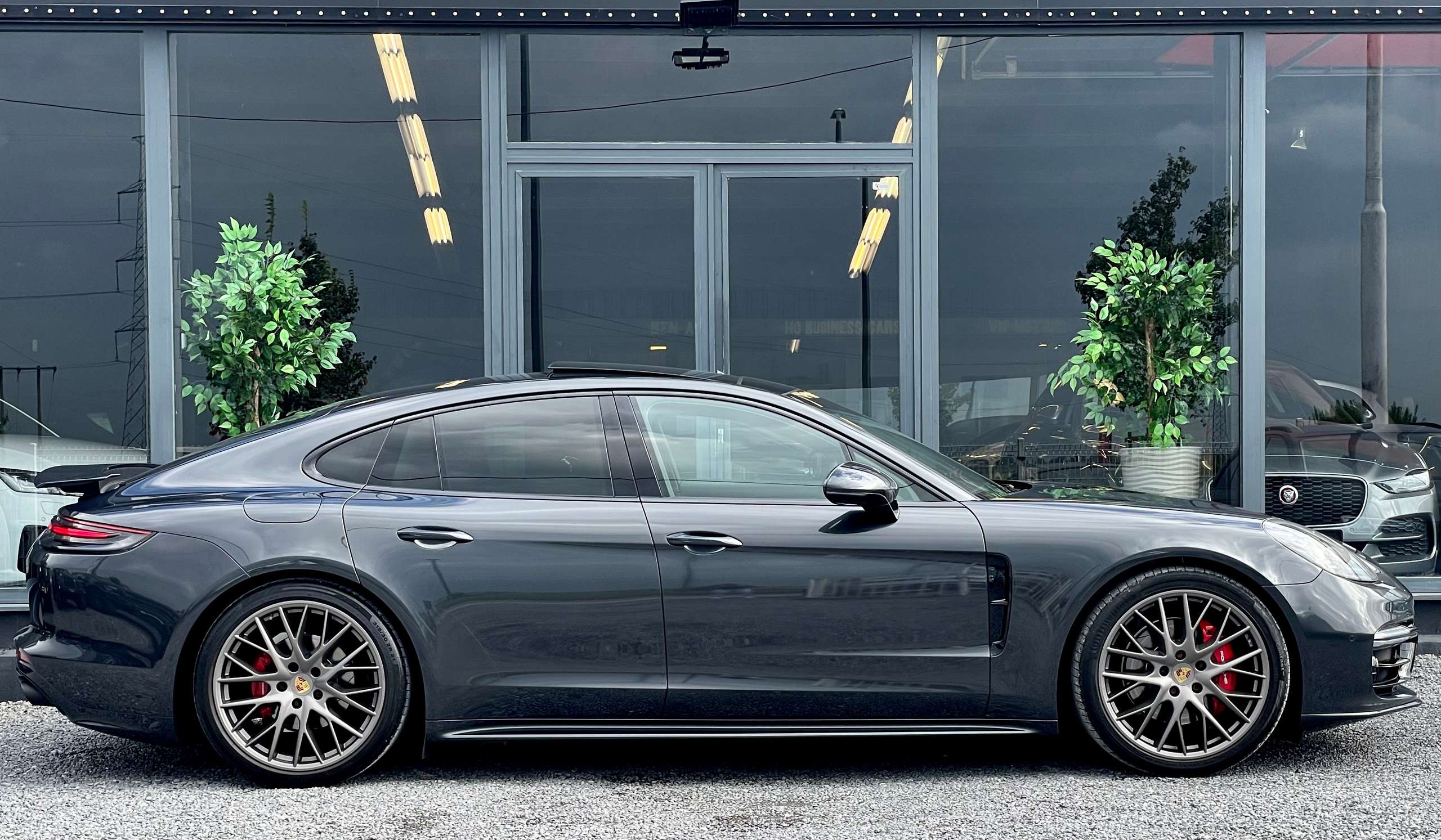 Porsche - Panamera